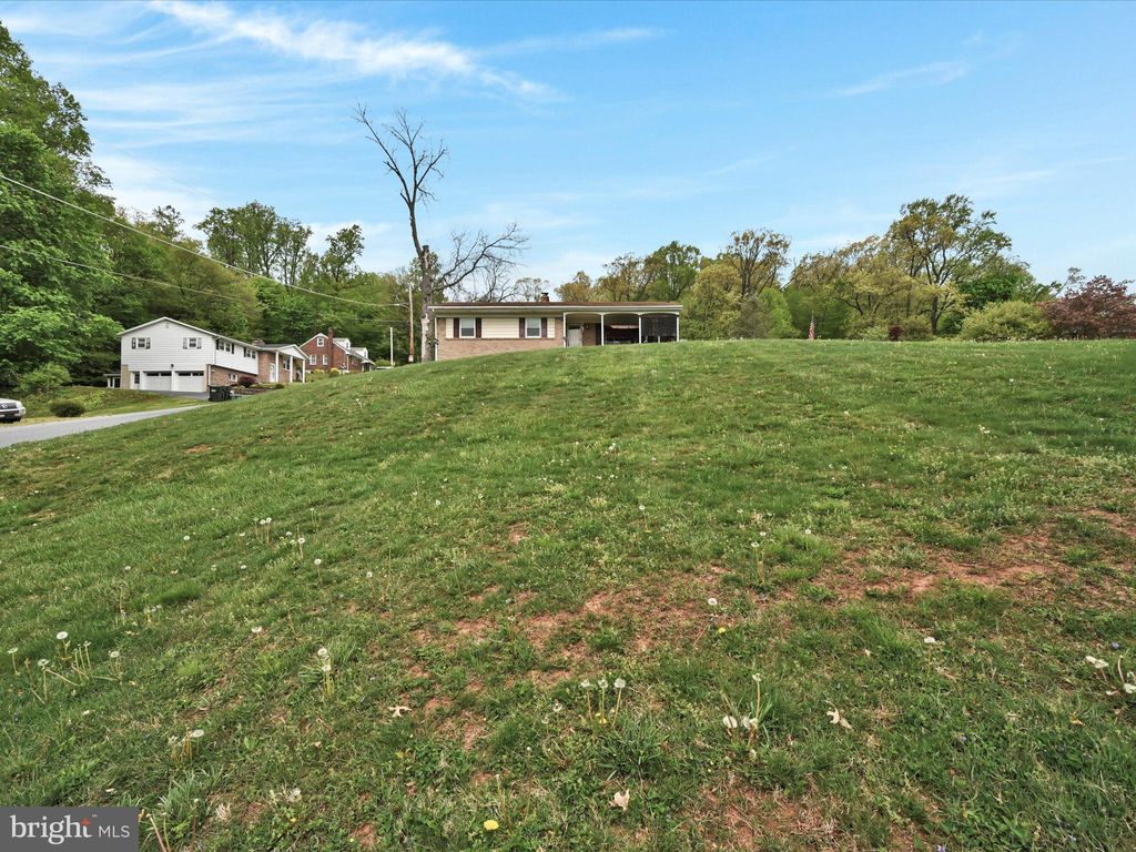 Photo of 44 CHESTNUT ST, ADAMSTOWN, PA 19501 (MLS # PALA2034358)