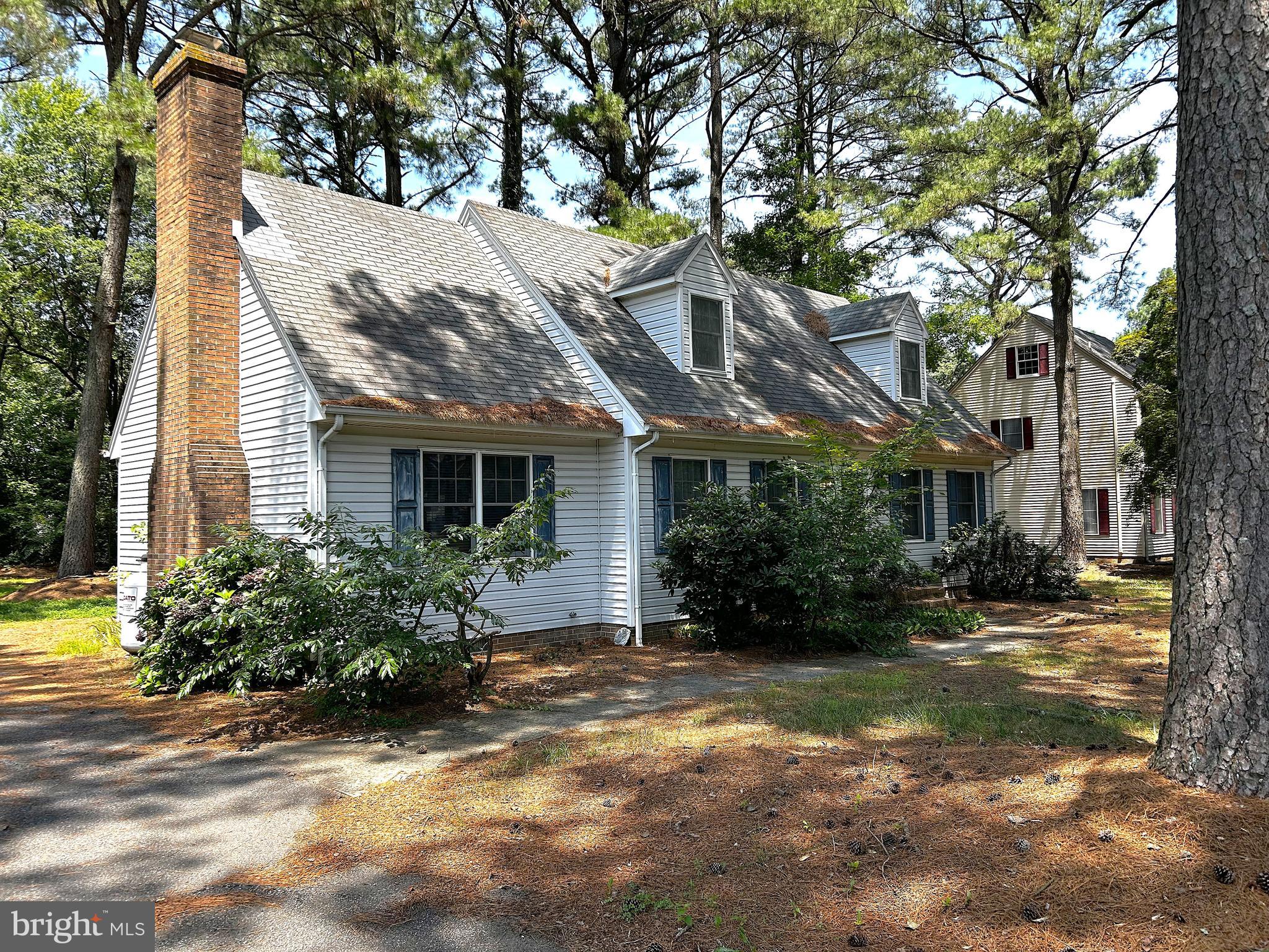 1716 W CLEAR LAKE DRIVE
