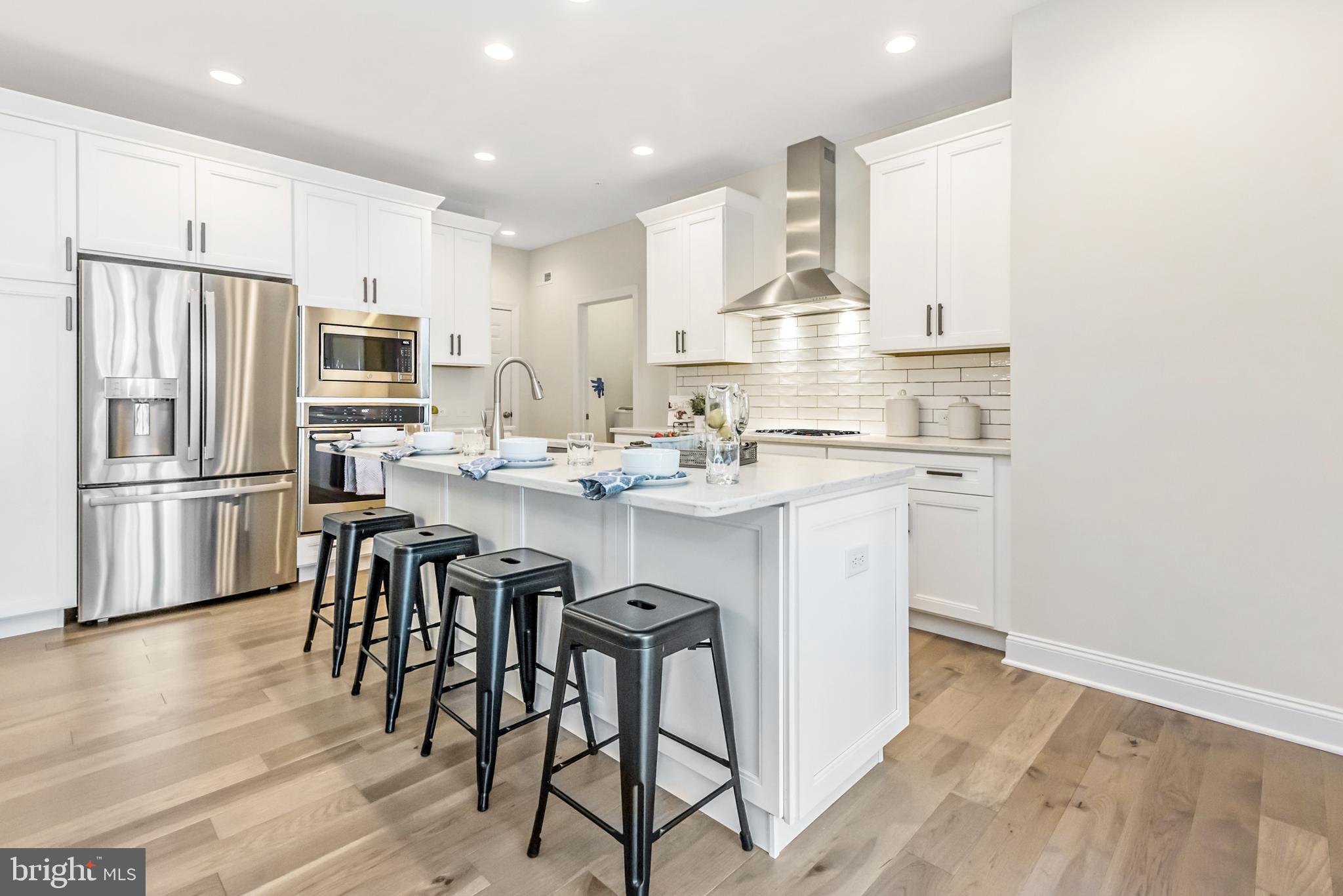 WILLISTOWN POINT - Residential