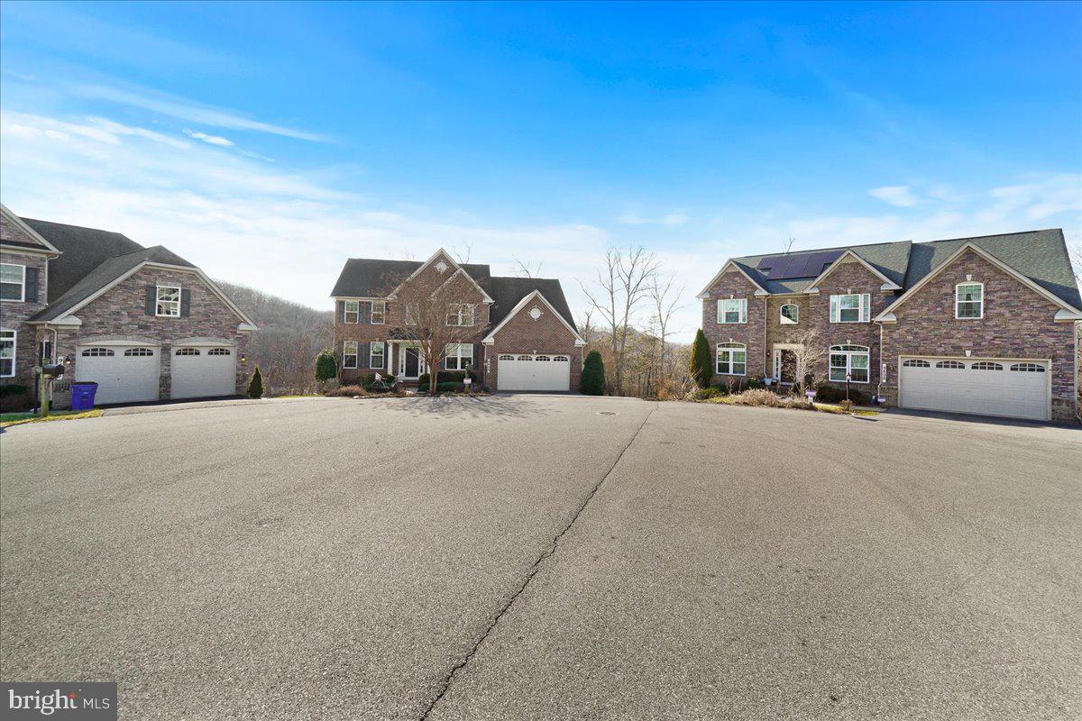 ASPEN LAKE LINGANORE - Residential