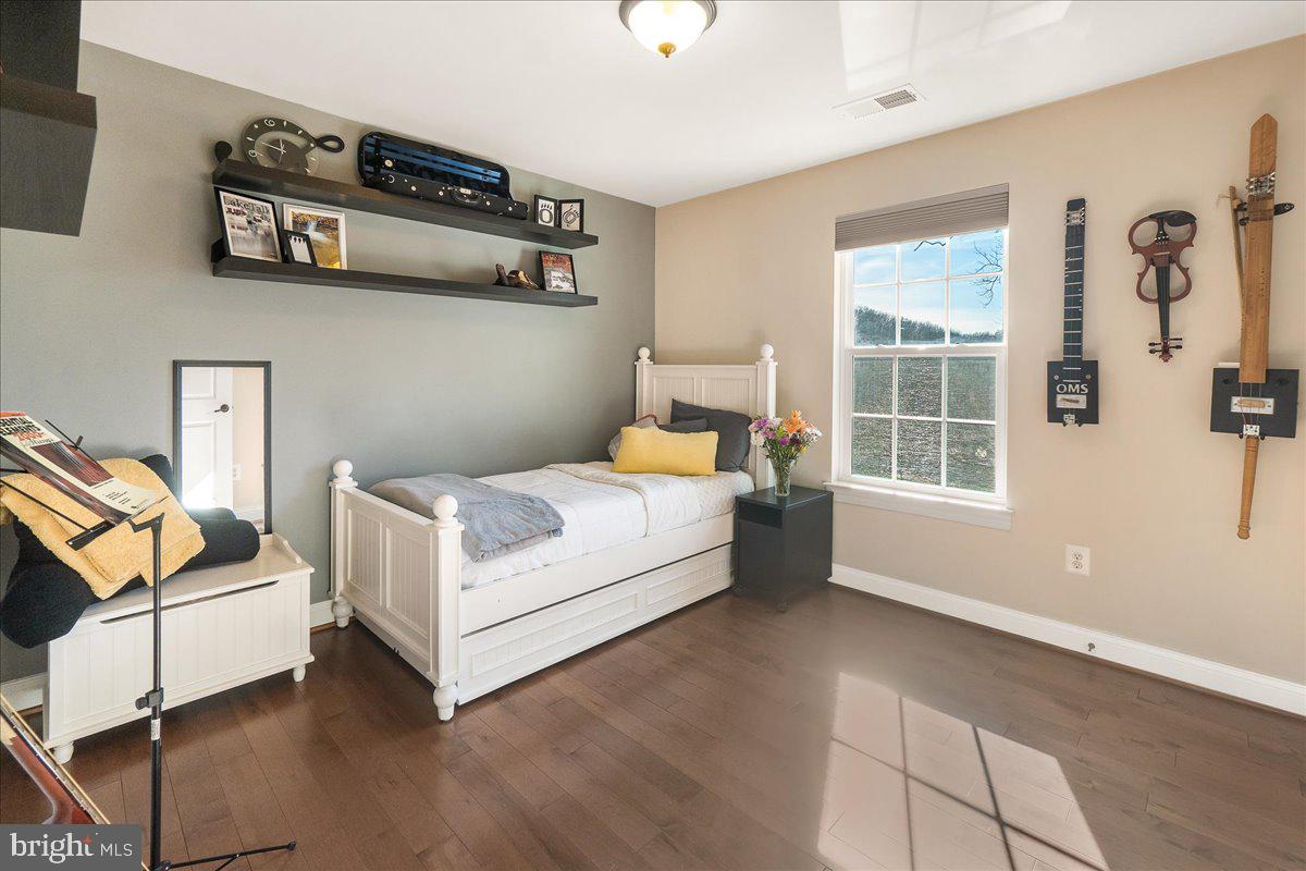 ASPEN LAKE LINGANORE - Residential