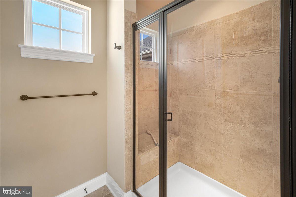 ASPEN LAKE LINGANORE - Residential