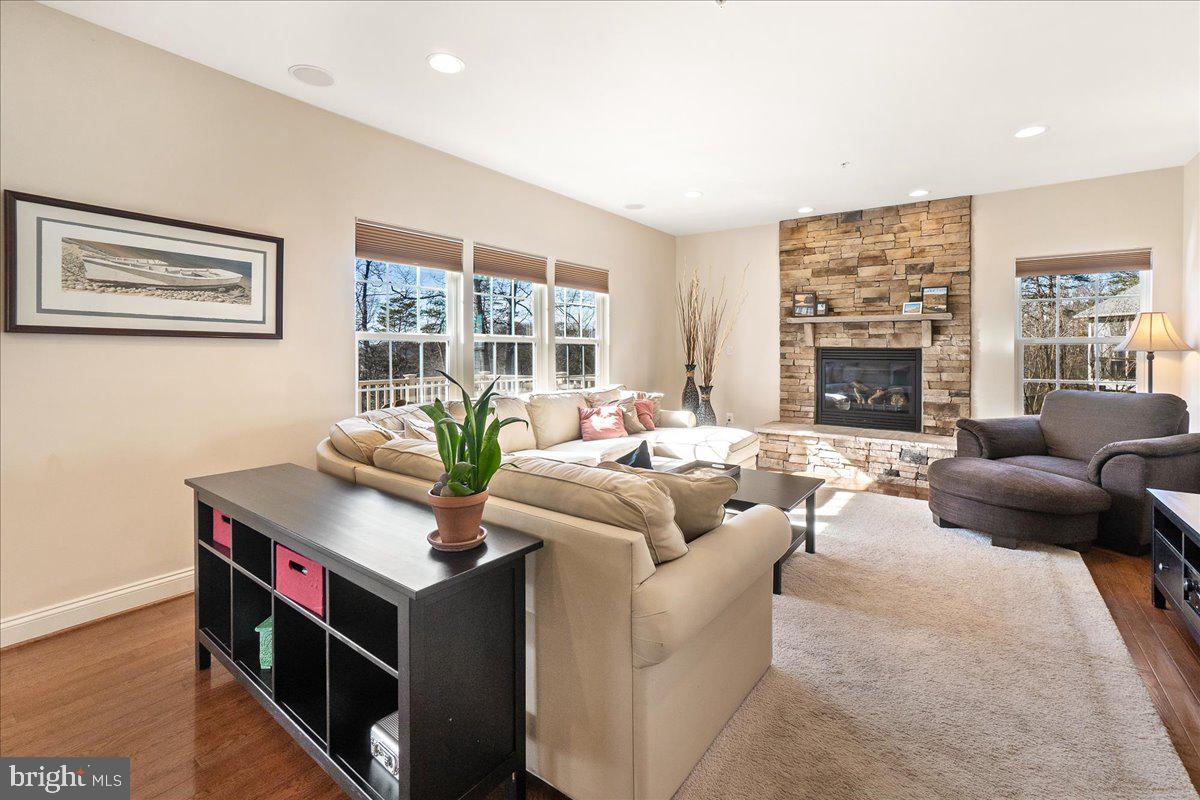 ASPEN LAKE LINGANORE - Residential