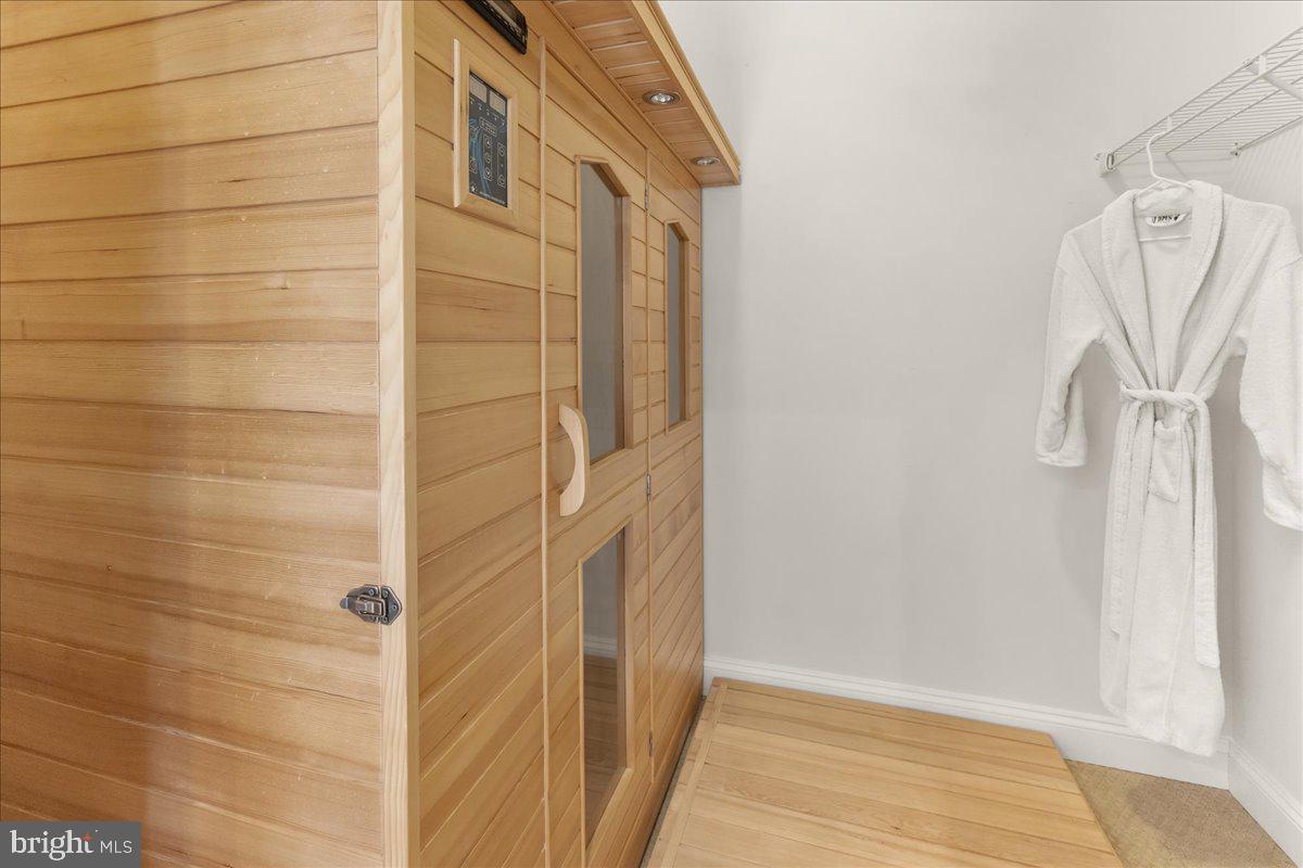 ASPEN LAKE LINGANORE - Residential