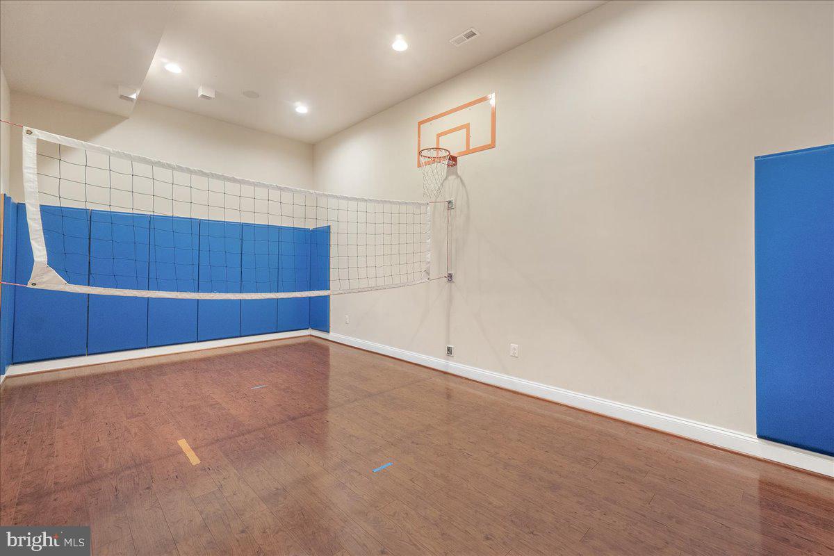 ASPEN LAKE LINGANORE - Residential