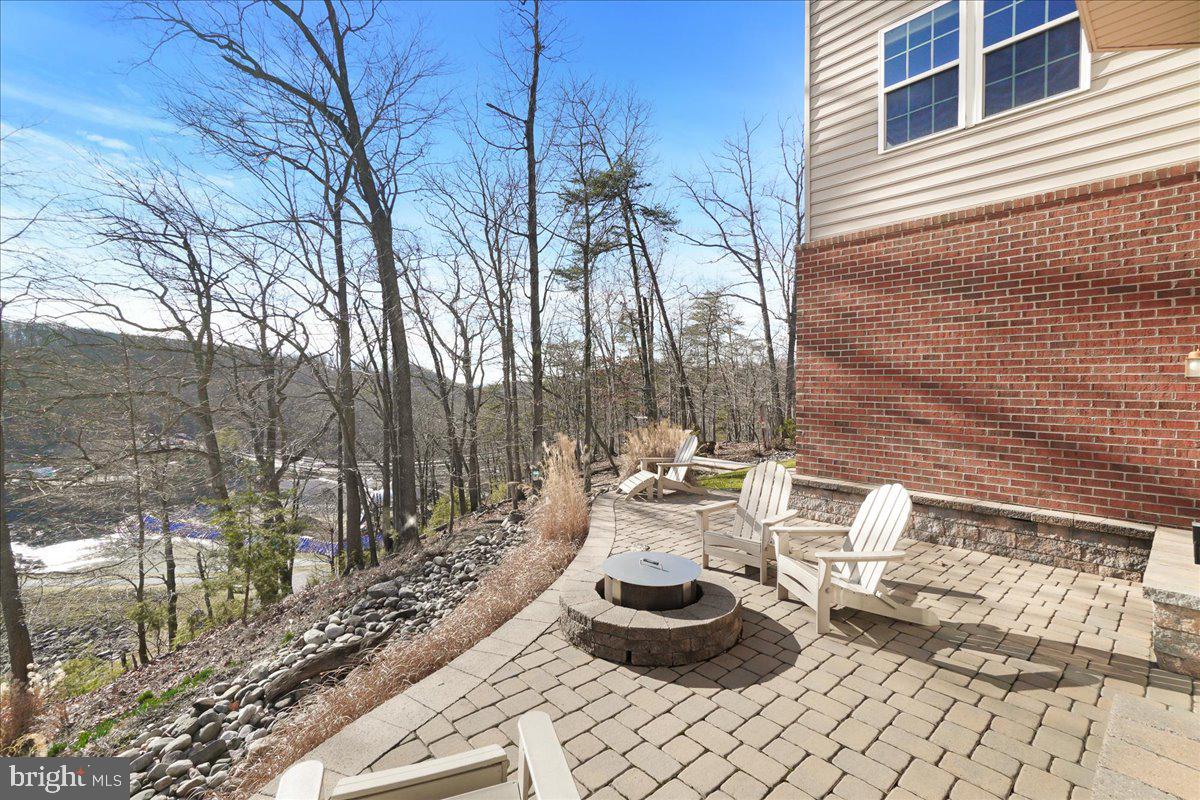 ASPEN LAKE LINGANORE - Residential