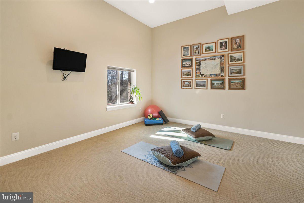 ASPEN LAKE LINGANORE - Residential