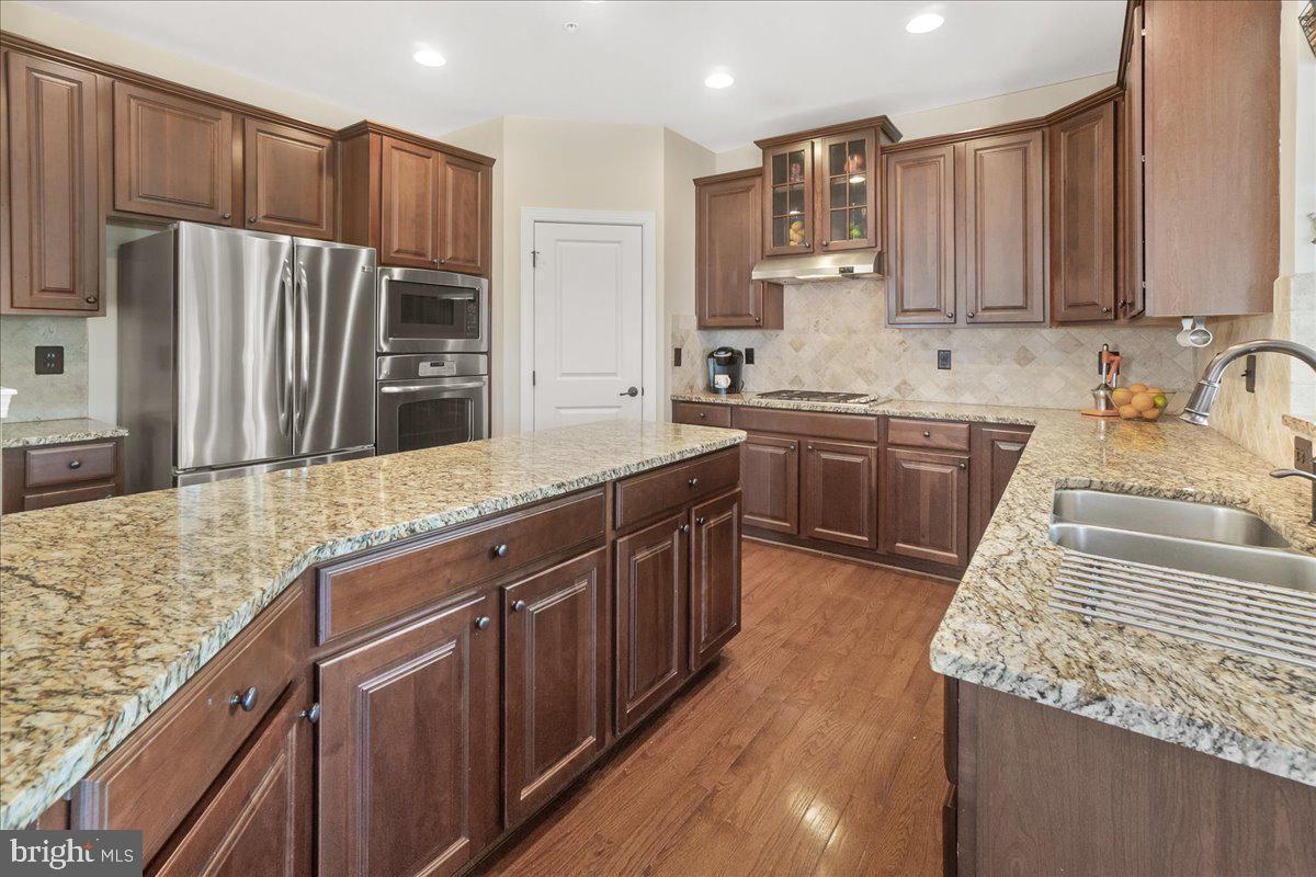 ASPEN LAKE LINGANORE - Residential