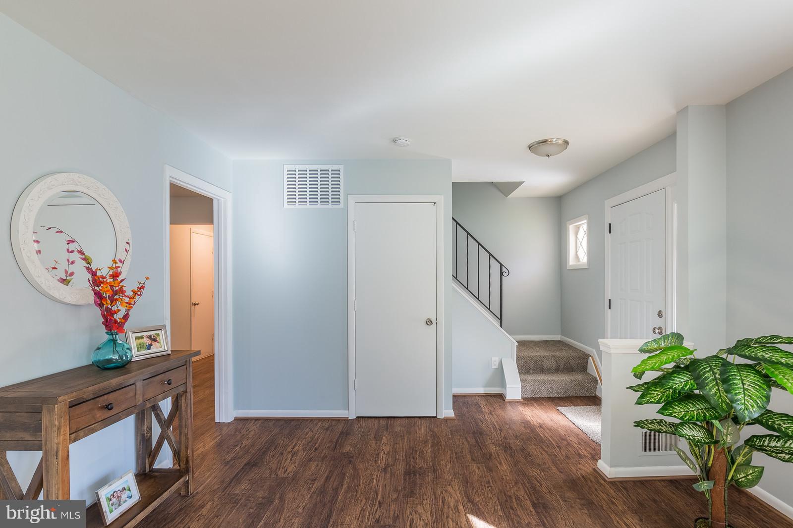 ROLLING VALLEY - Residential