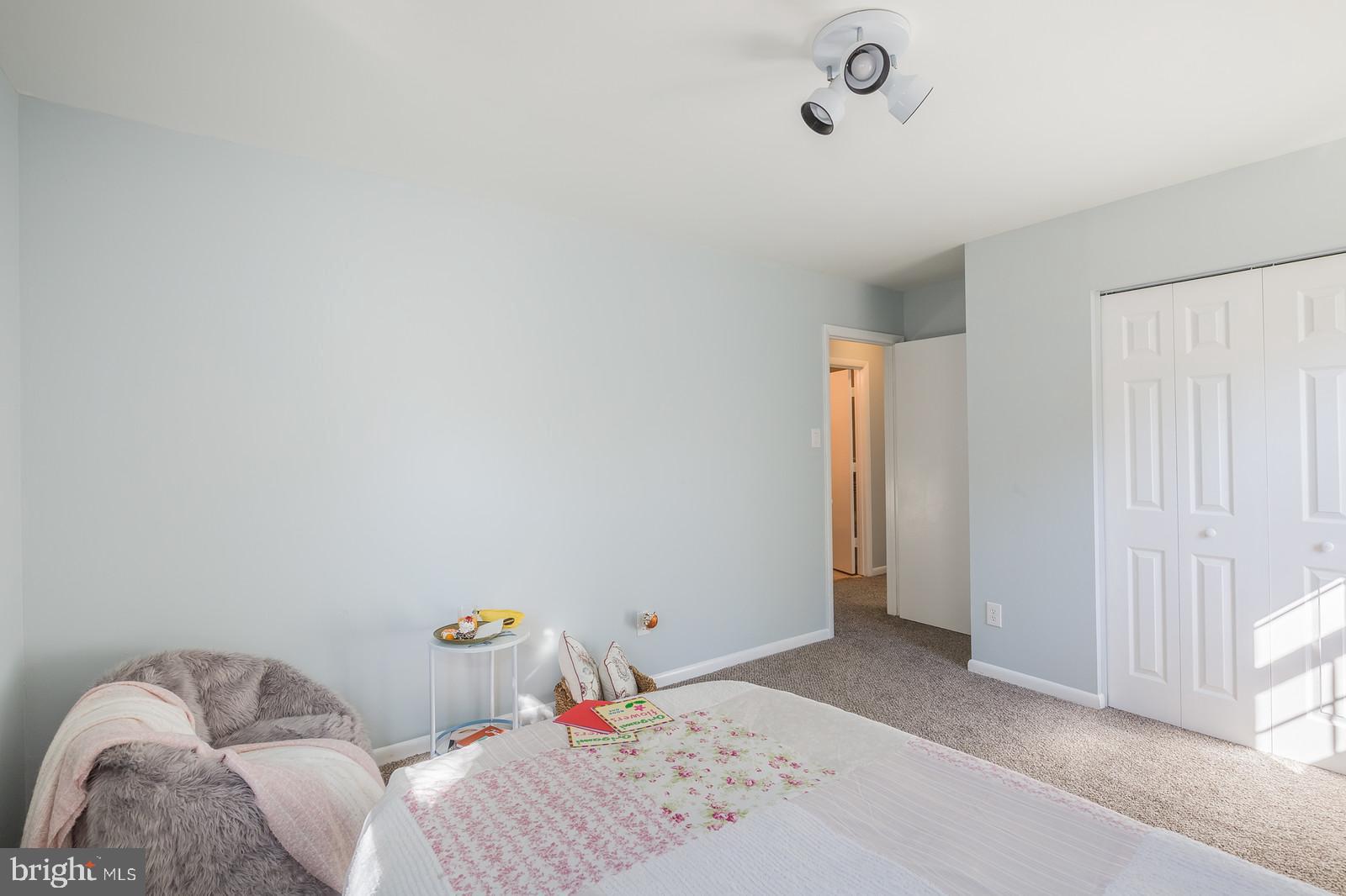 ROLLING VALLEY - Residential