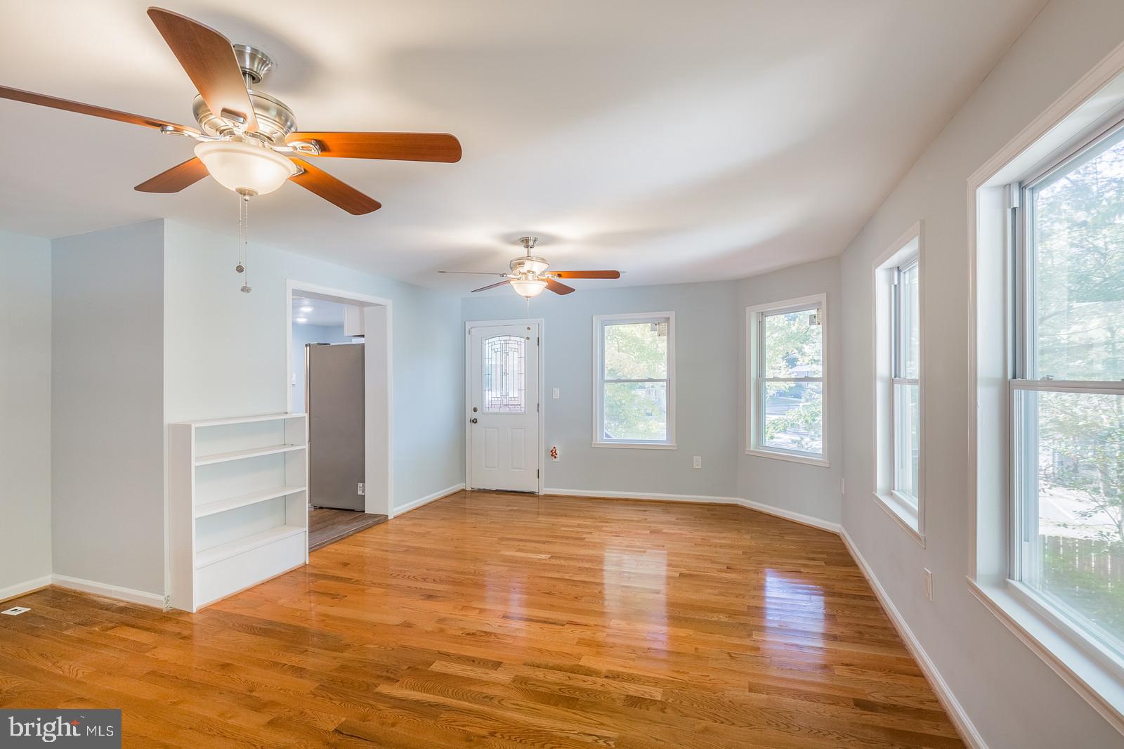 ROLLING VALLEY - Residential