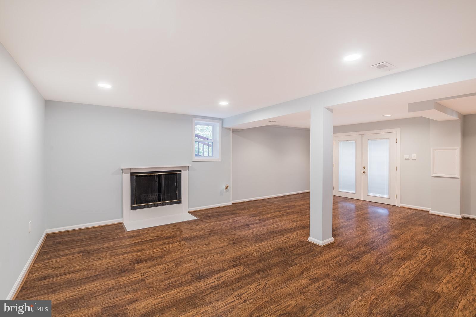 ROLLING VALLEY - Residential