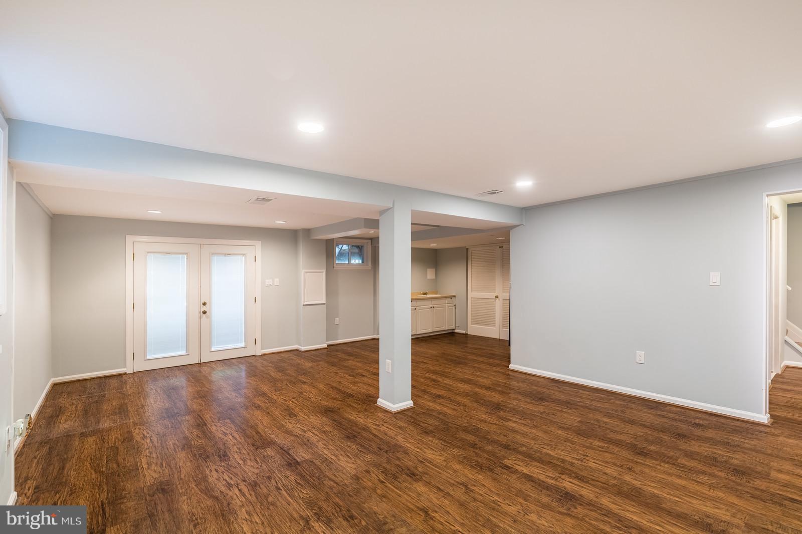 ROLLING VALLEY - Residential