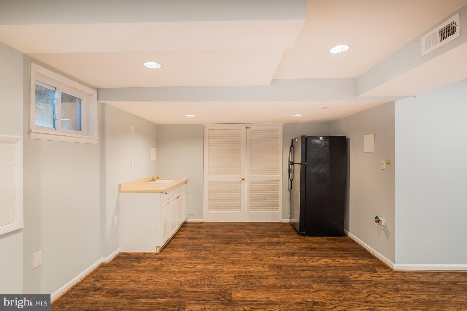 ROLLING VALLEY - Residential