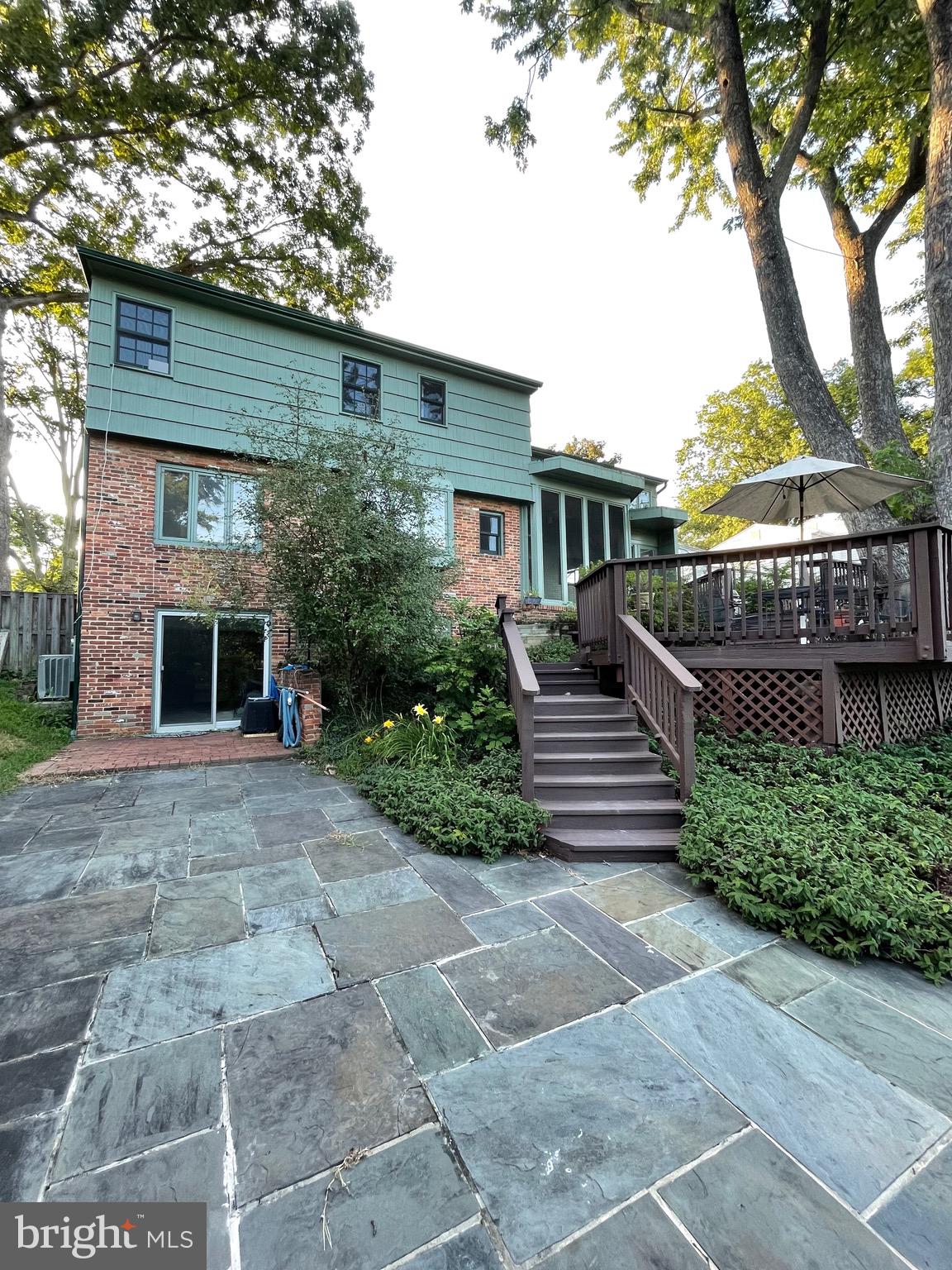 RIVERSIDE ESTATES - Residential