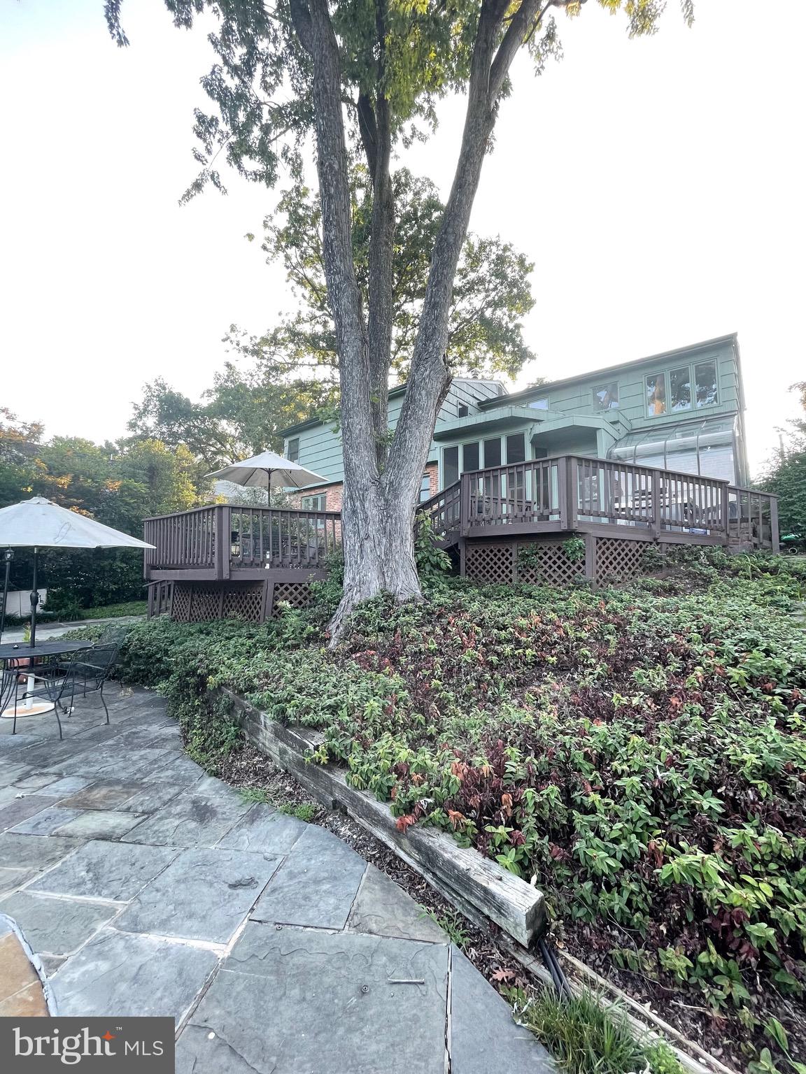 RIVERSIDE ESTATES - Residential