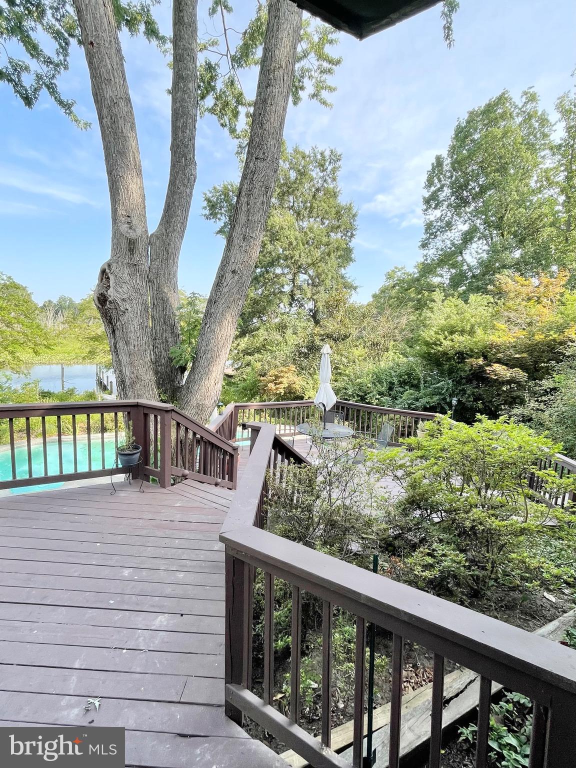 RIVERSIDE ESTATES - Residential