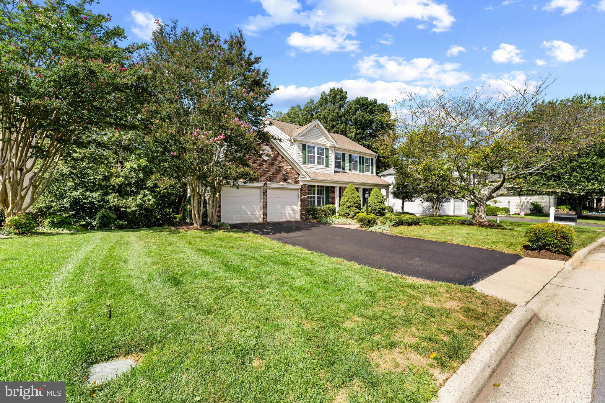 13732 BRIDLEWOOD DRIVE
