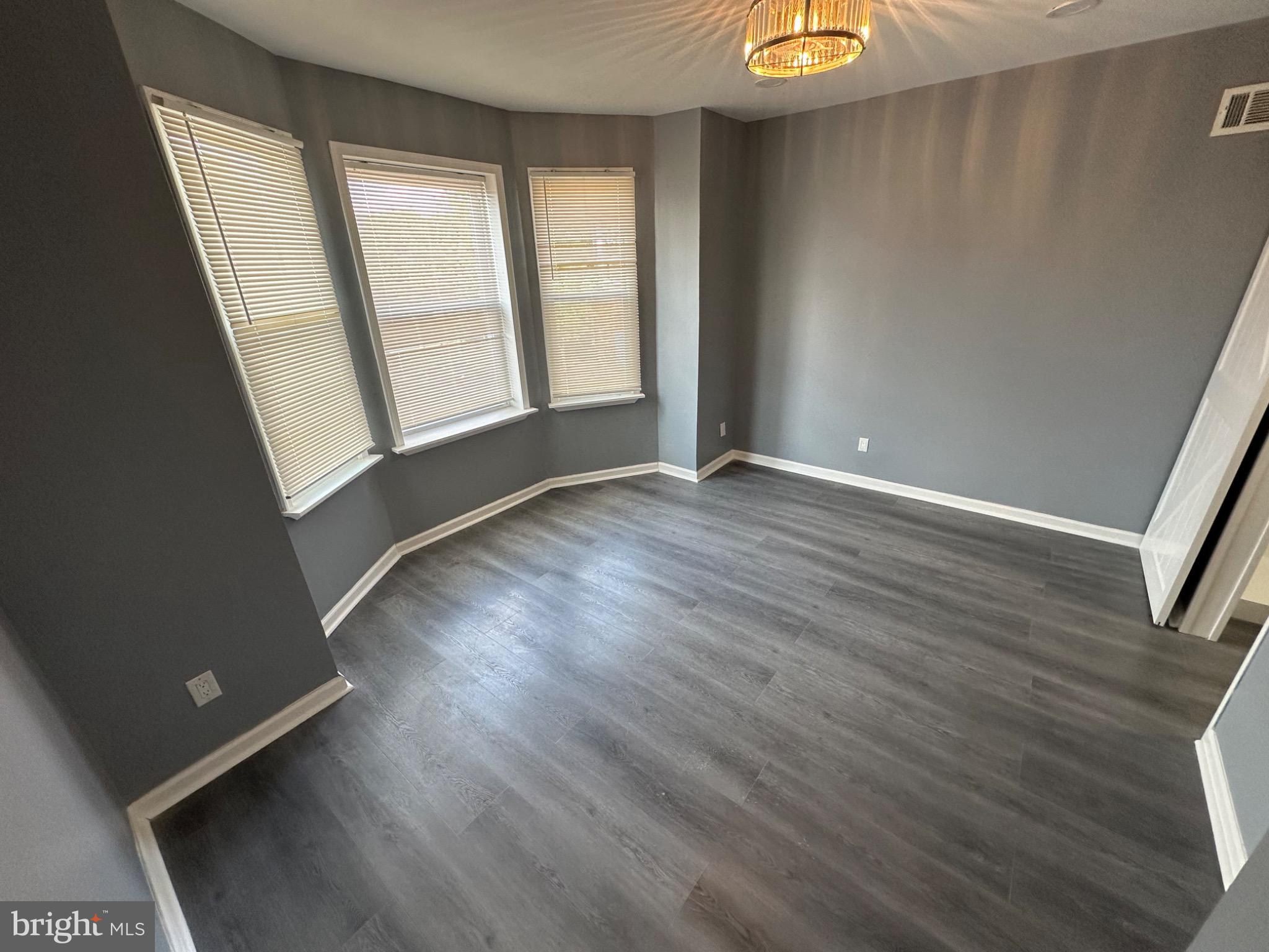 COBBS CREEK - Residential