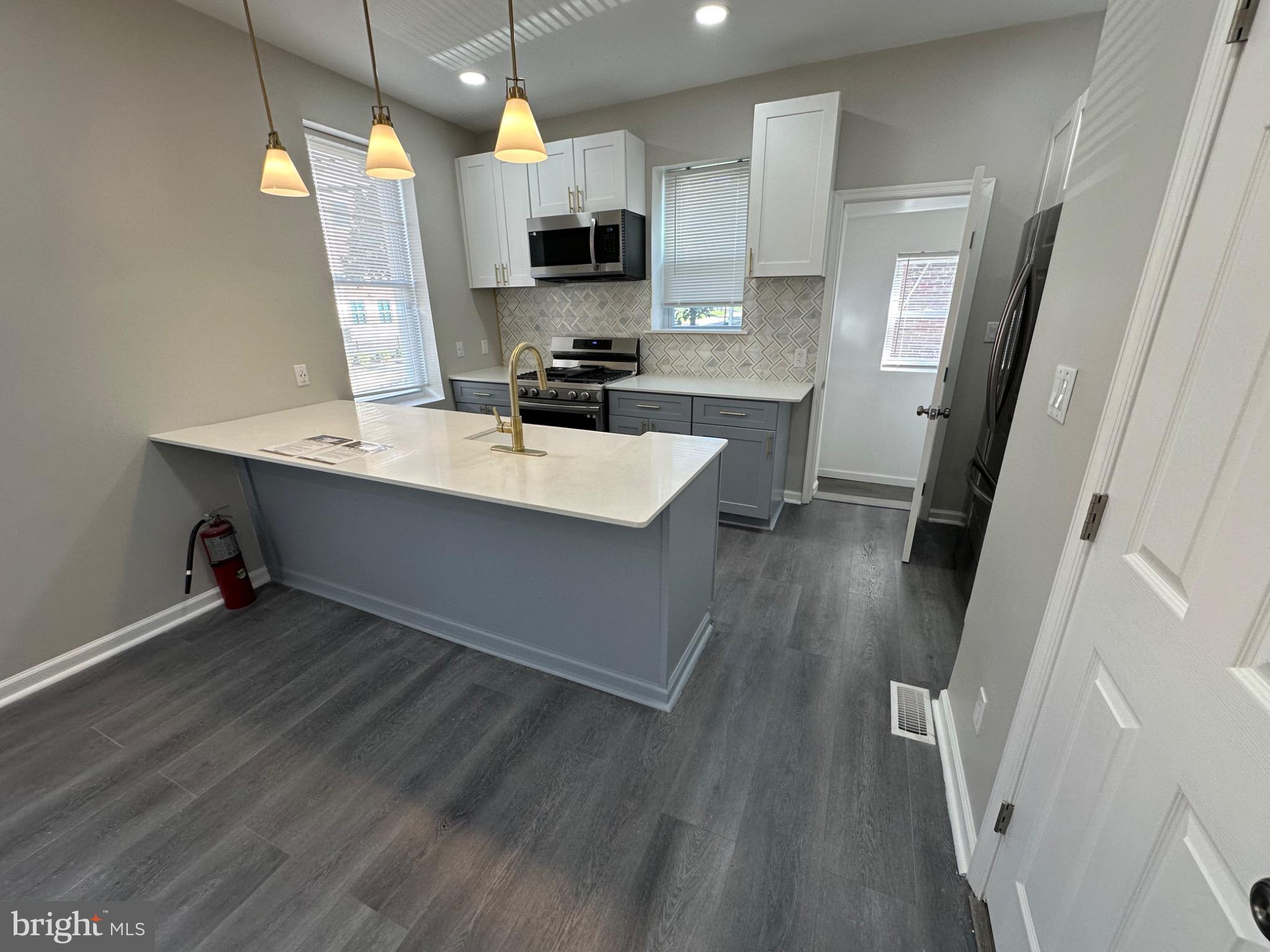 COBBS CREEK - Residential