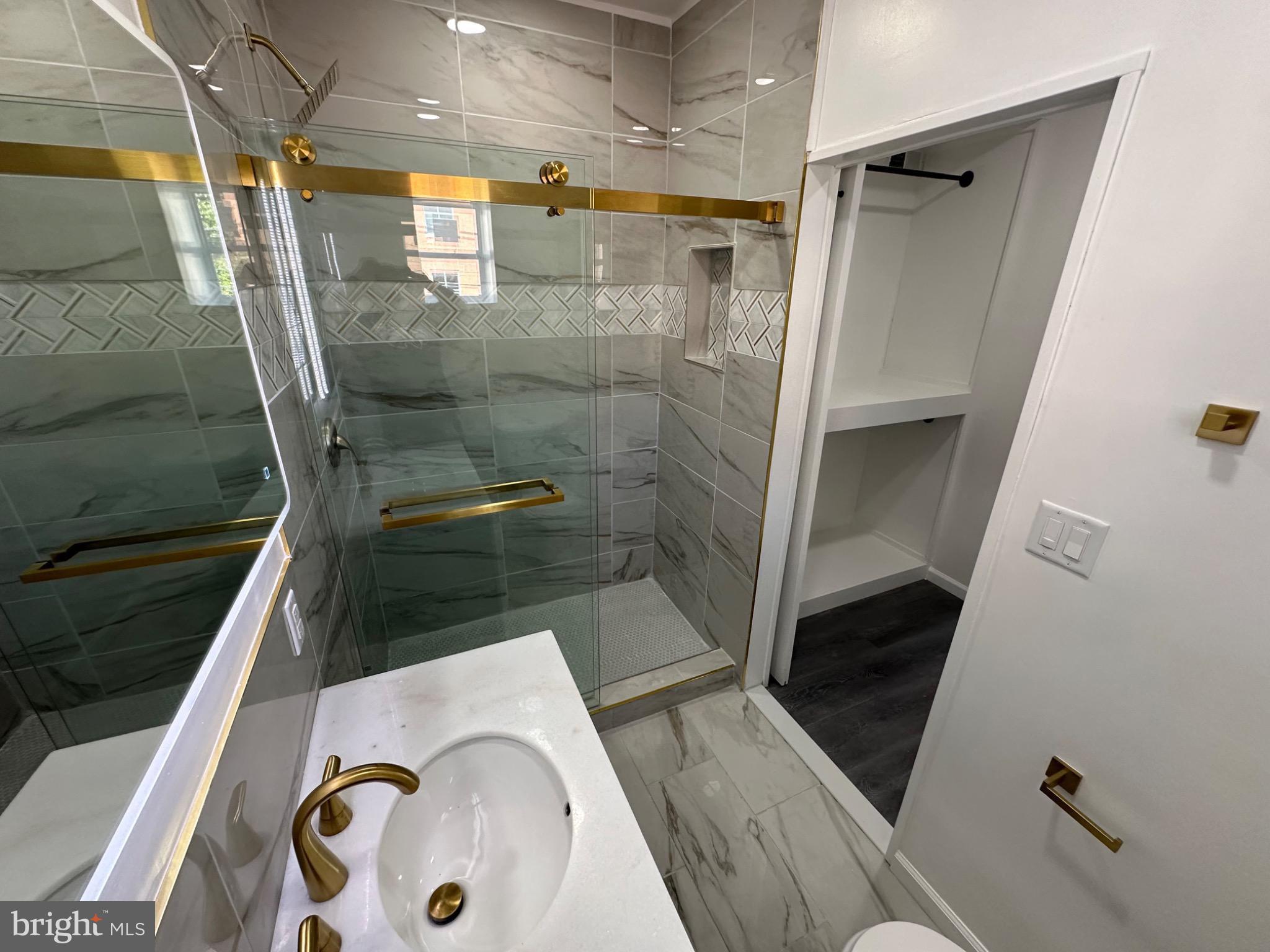 COBBS CREEK - Residential