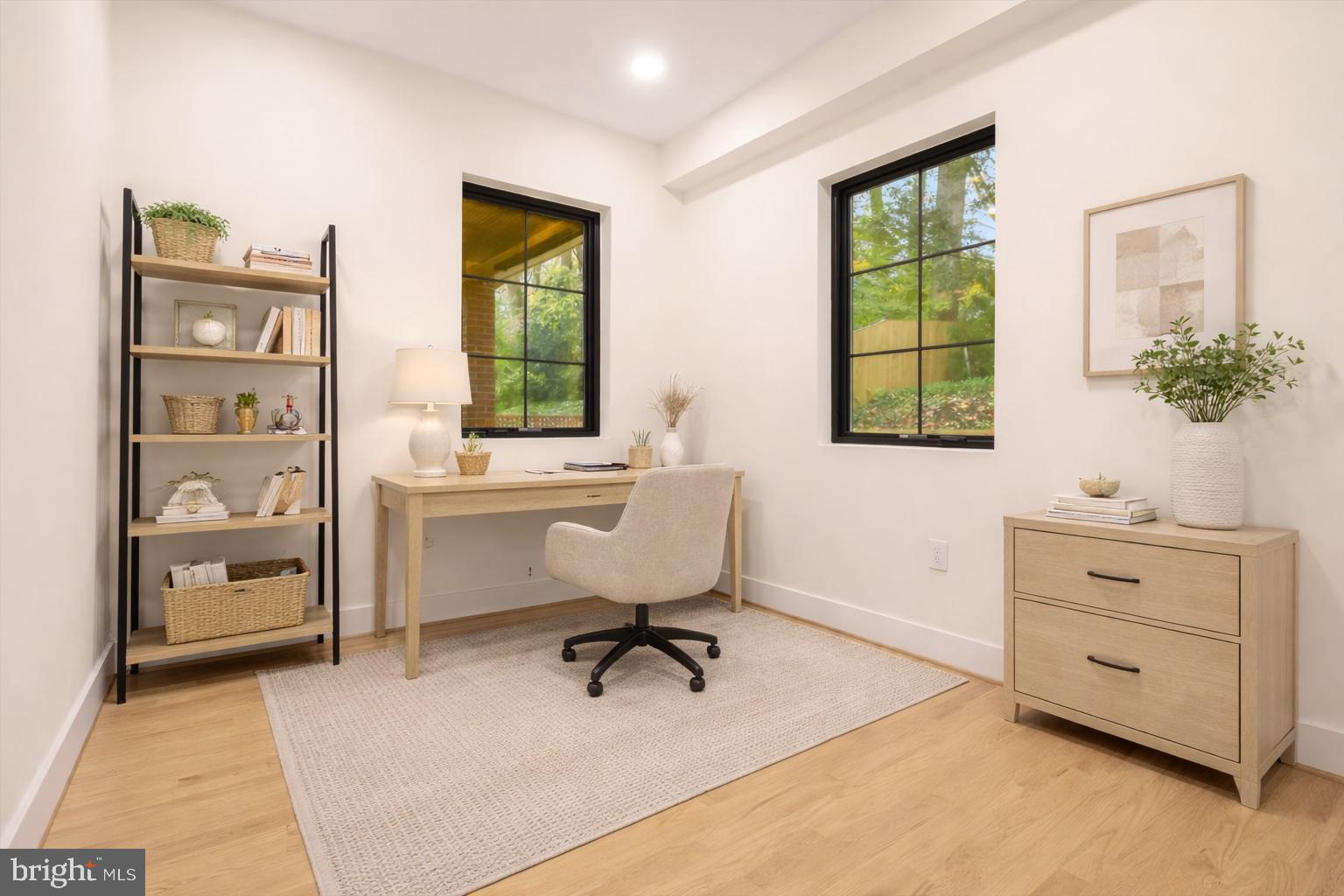 SEVEN OAKS - Residential