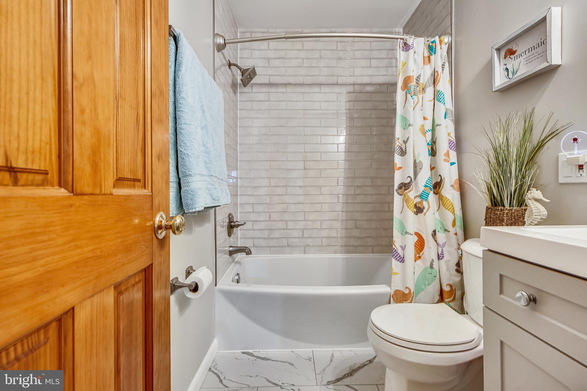 GLEN COVE - Residential