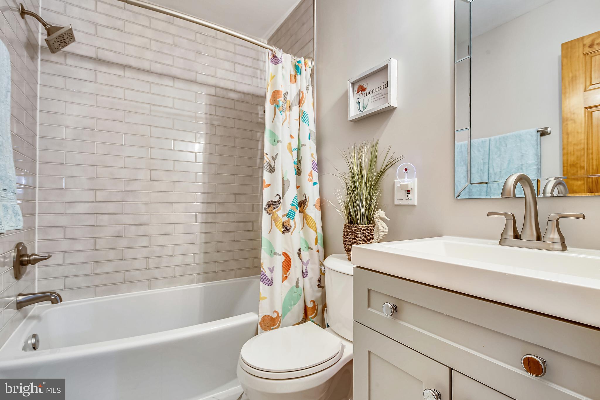 GLEN COVE - Residential