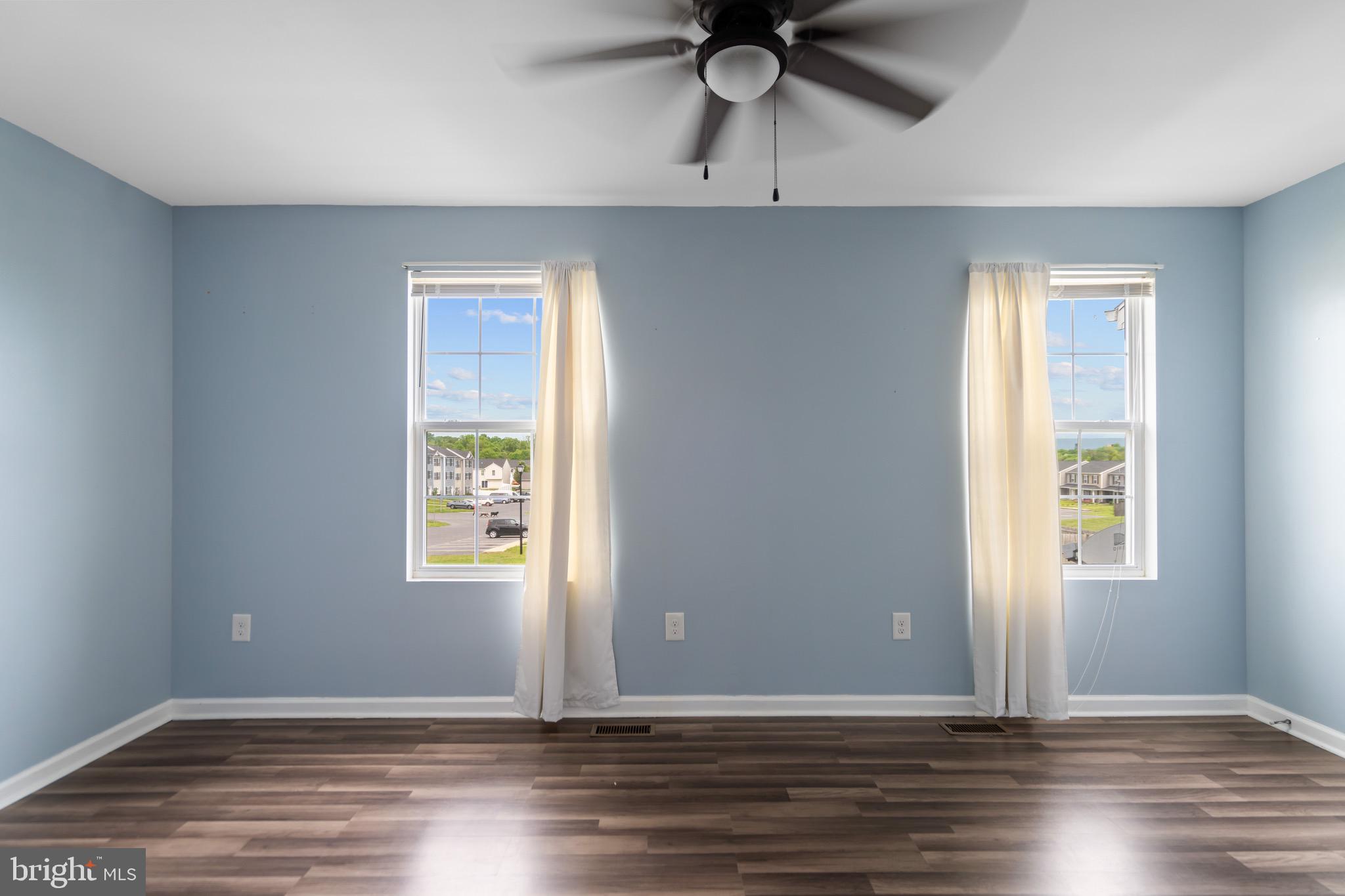 INWOOD VILLAGE - Residential