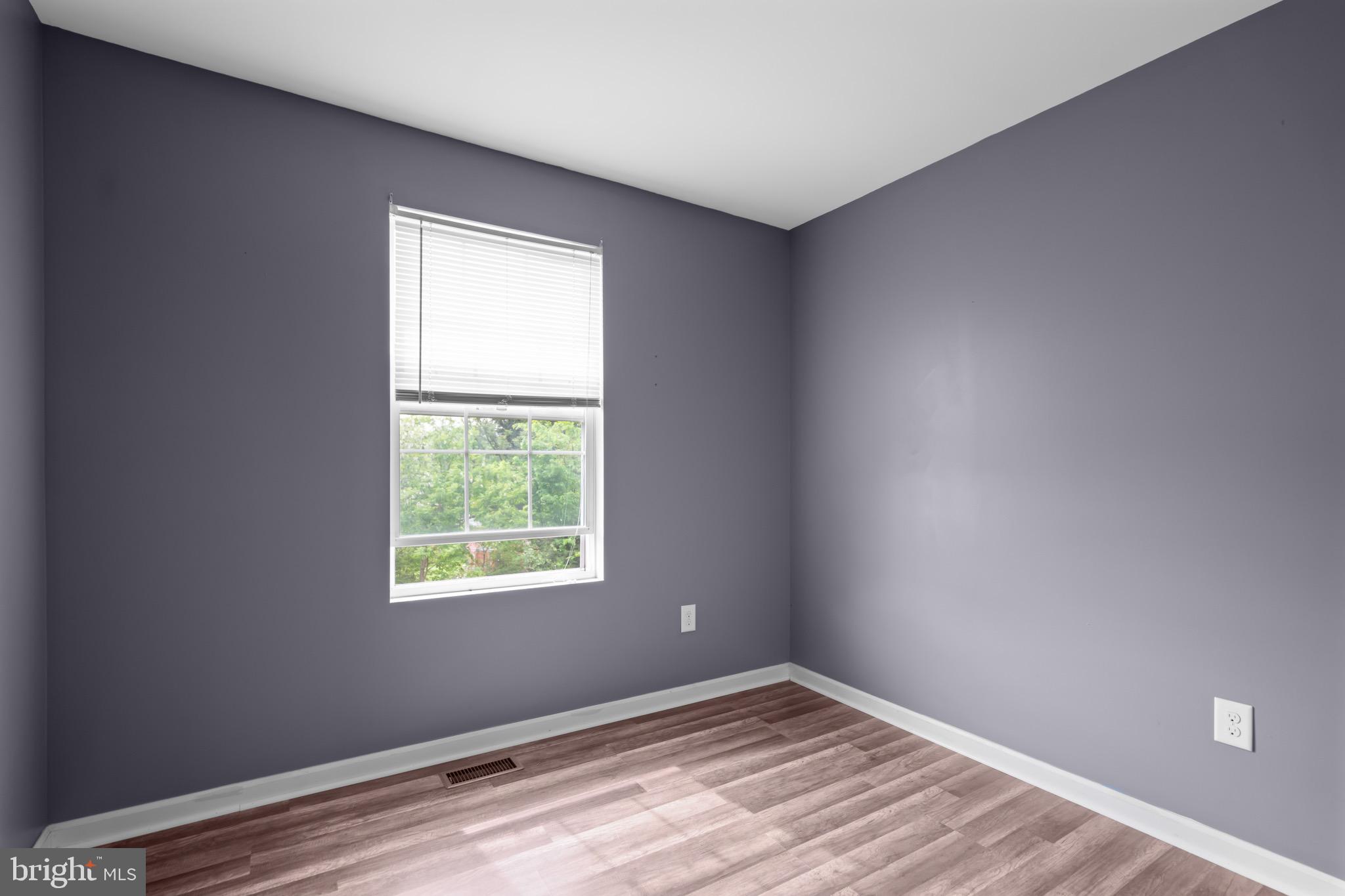 INWOOD VILLAGE - Residential