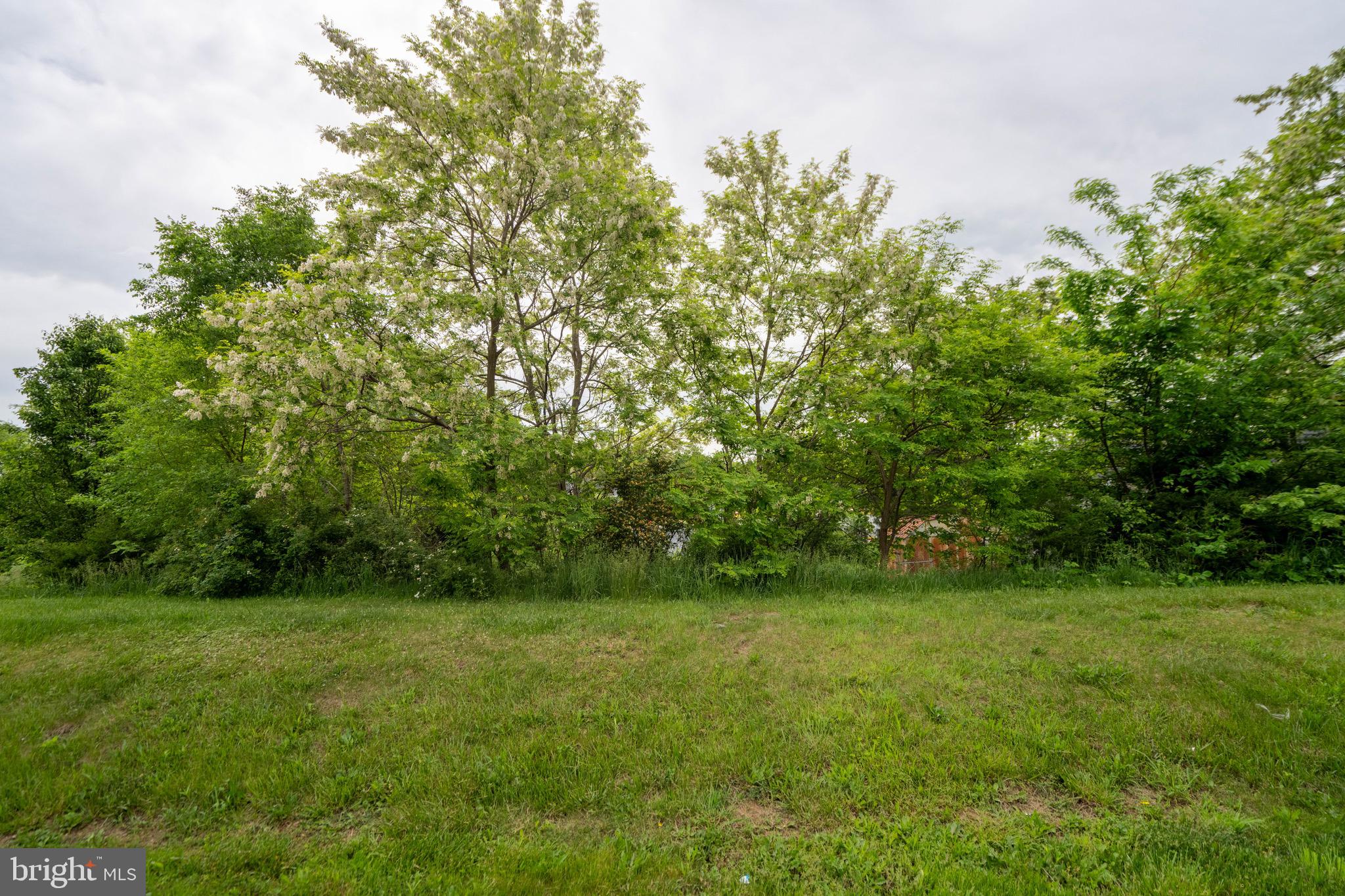 INWOOD VILLAGE - Residential