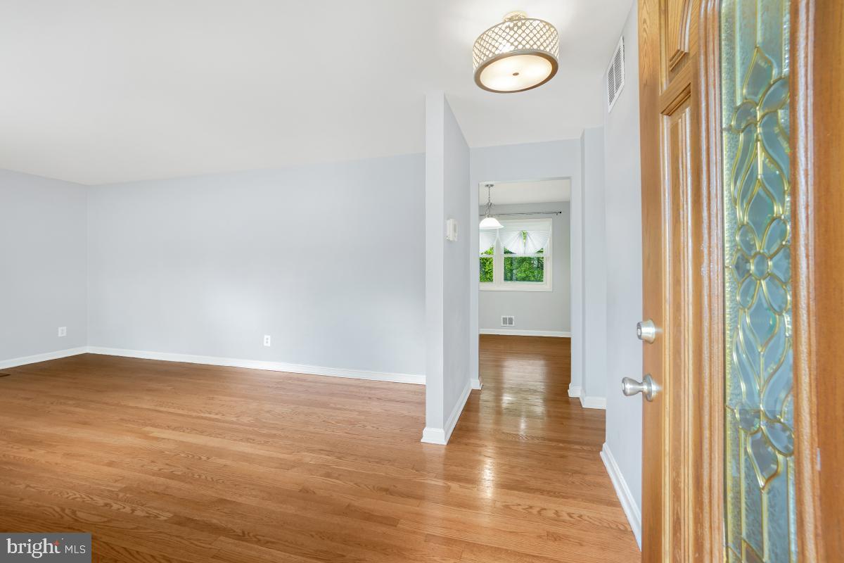 ROSECROFT PARK - Residential Lease