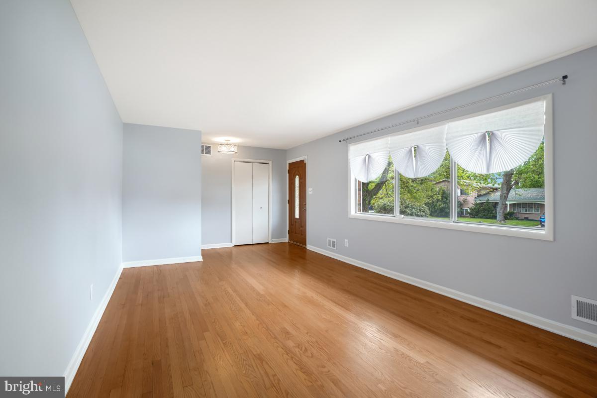 ROSECROFT PARK - Residential Lease