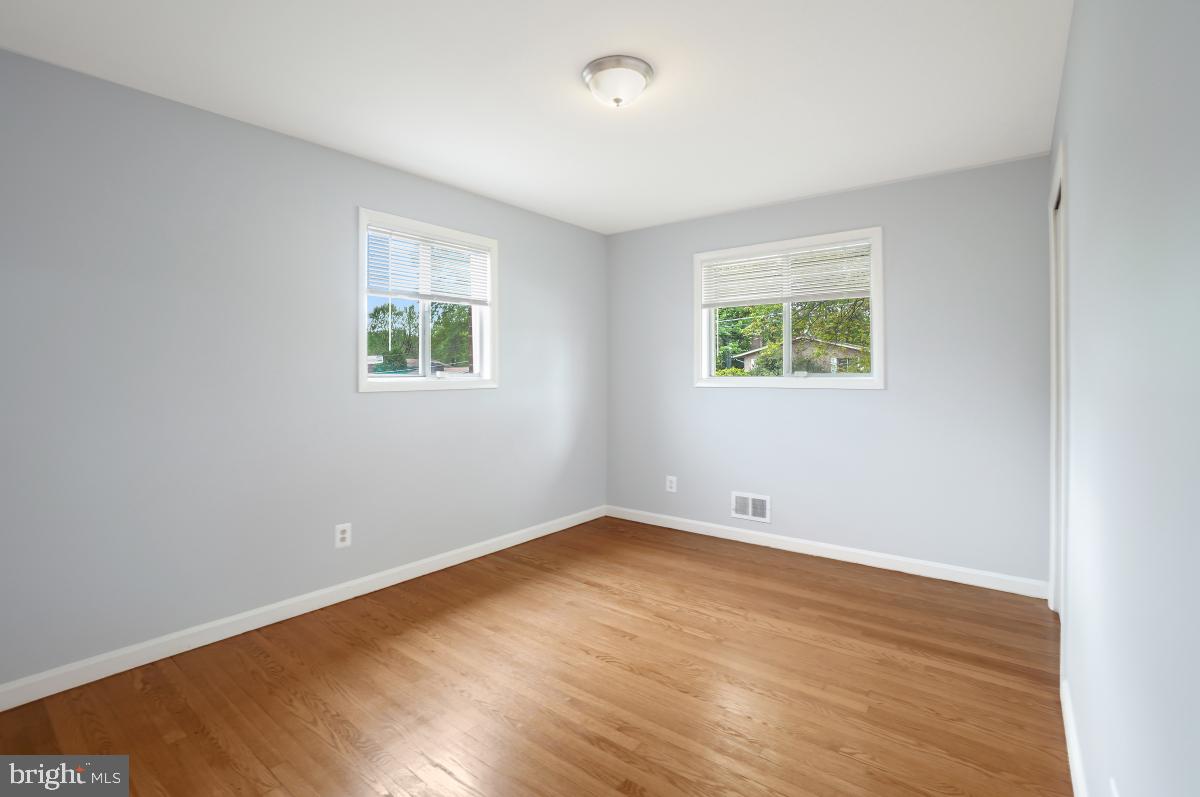 ROSECROFT PARK - Residential Lease