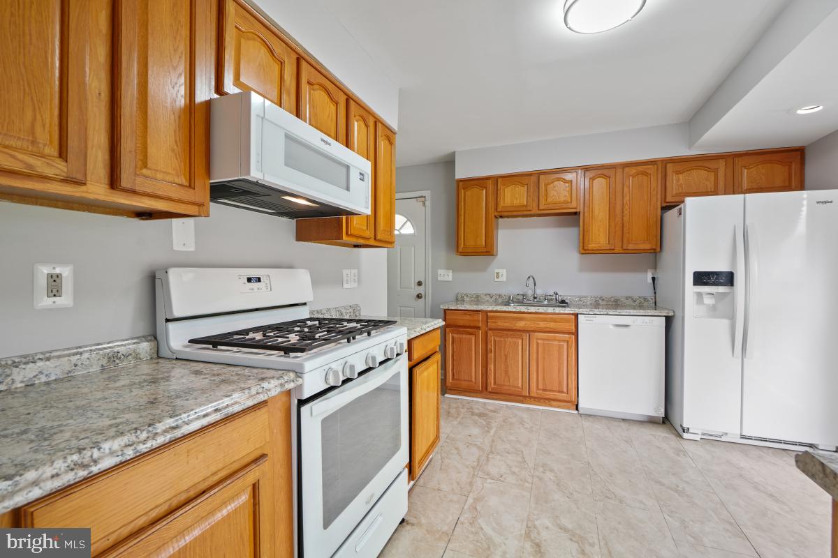 ROSECROFT PARK - Residential Lease