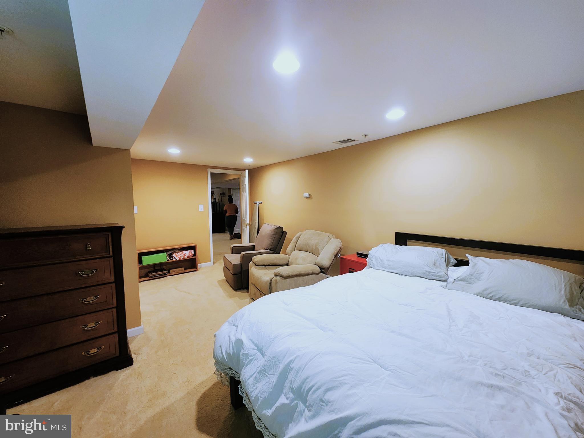 SADDLEBROOK WEST - Residential Lease