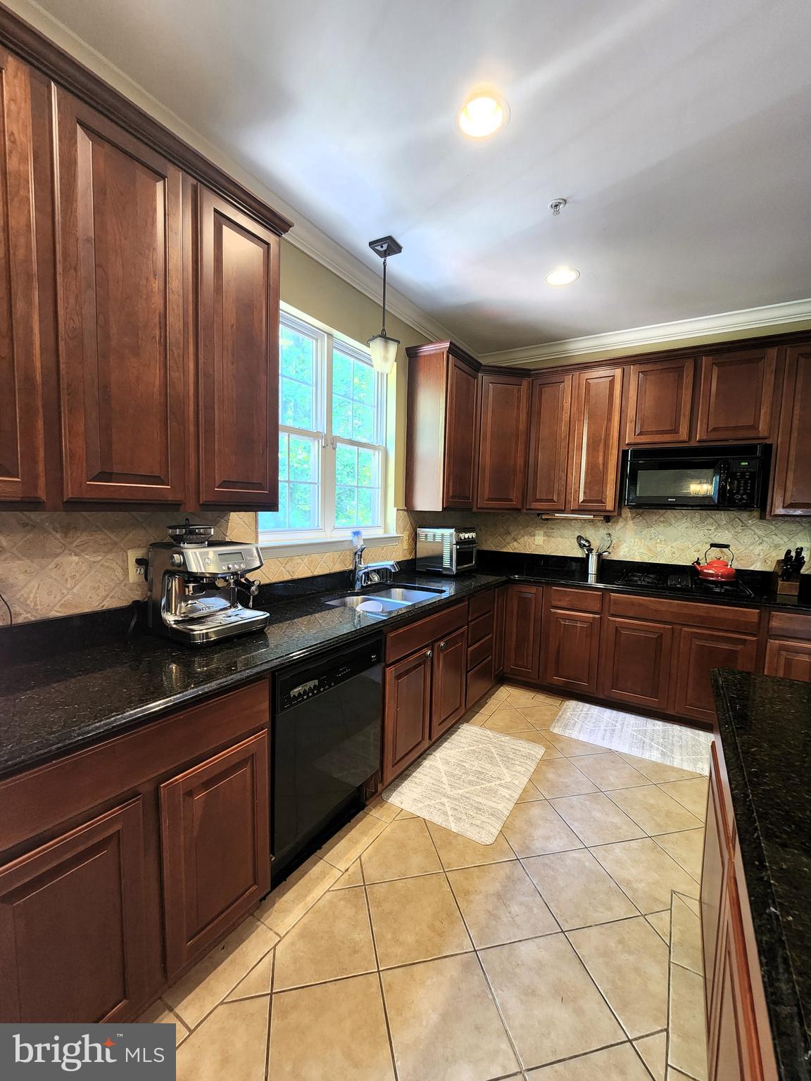 SADDLEBROOK WEST - Residential Lease