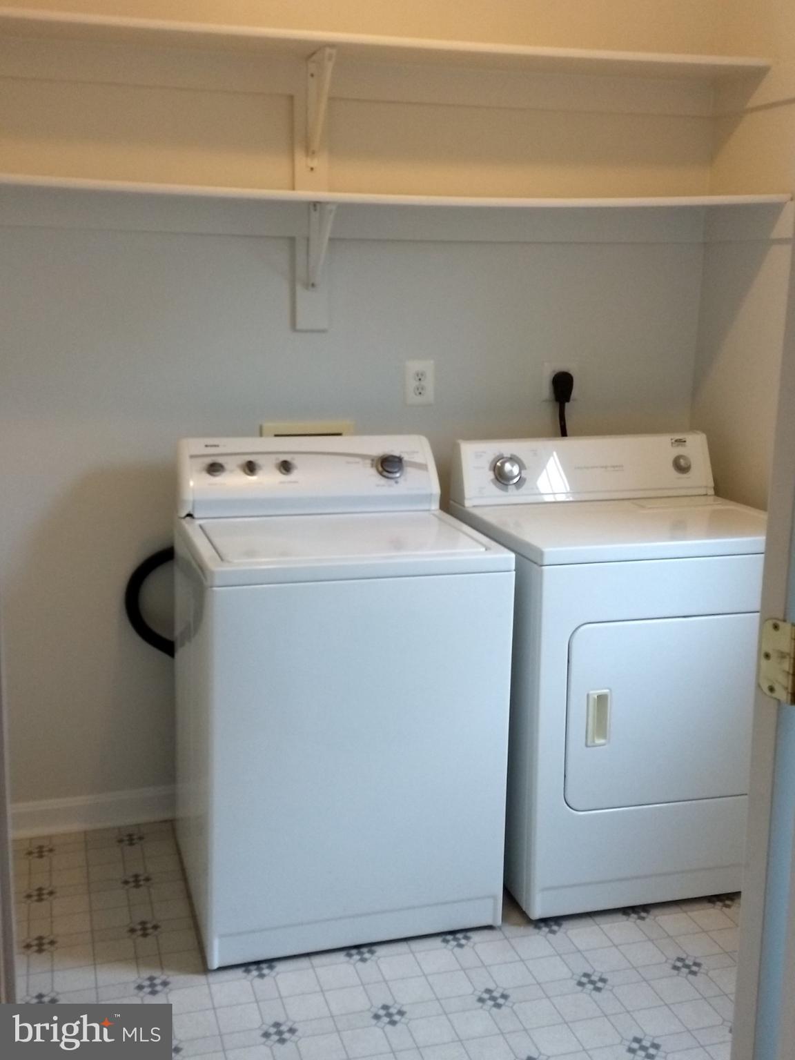 TALL PINES - Residential