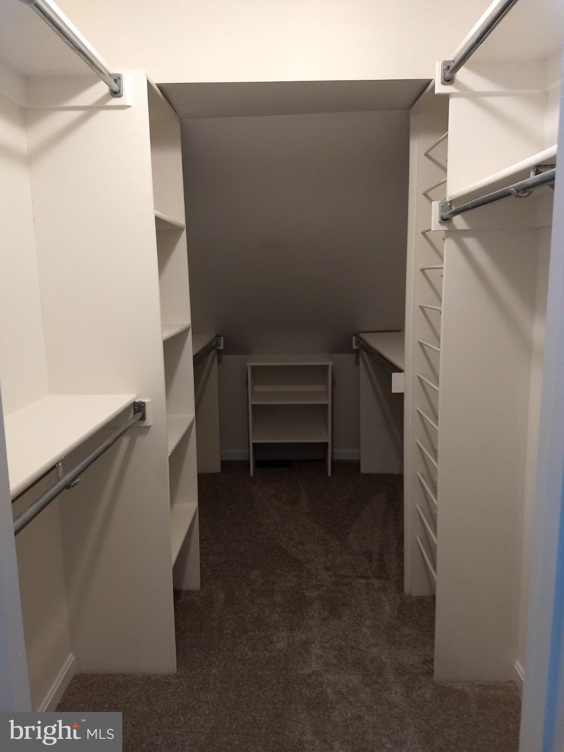 TALL PINES - Residential