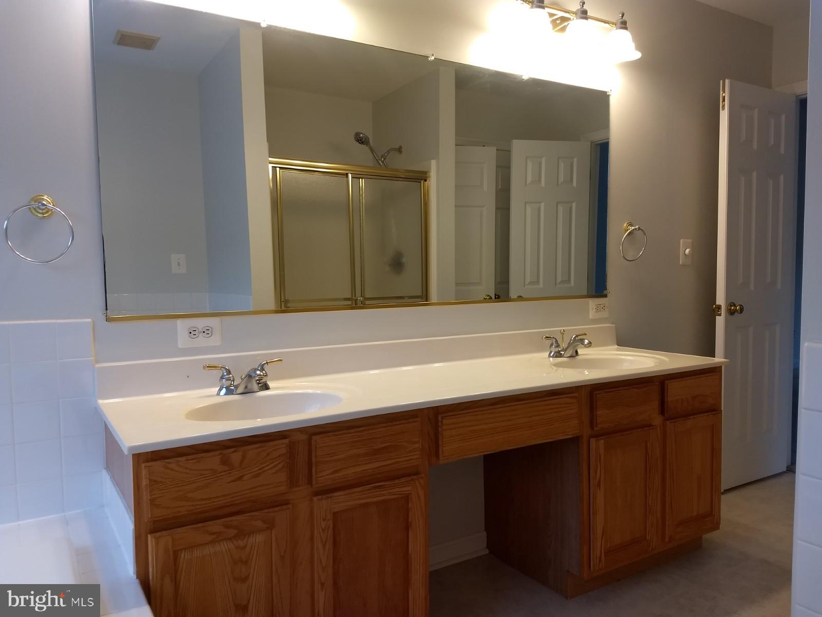 TALL PINES - Residential