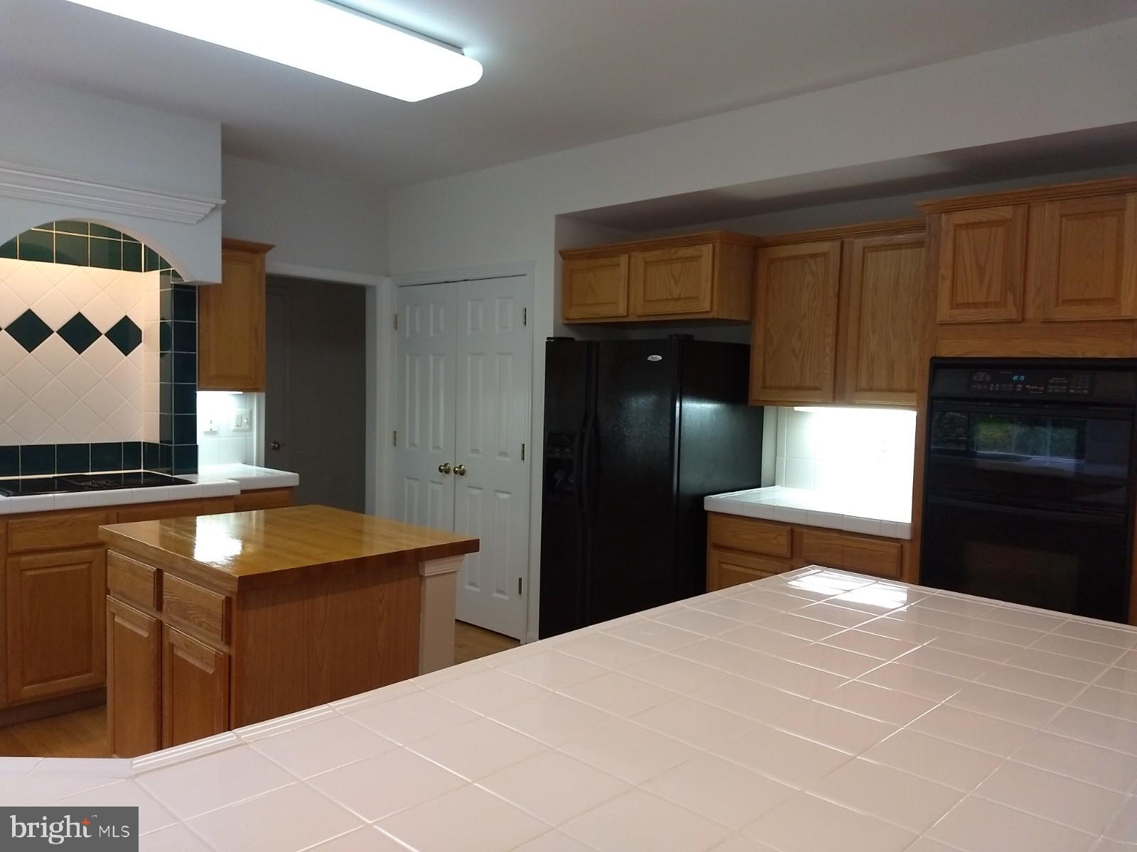 TALL PINES - Residential