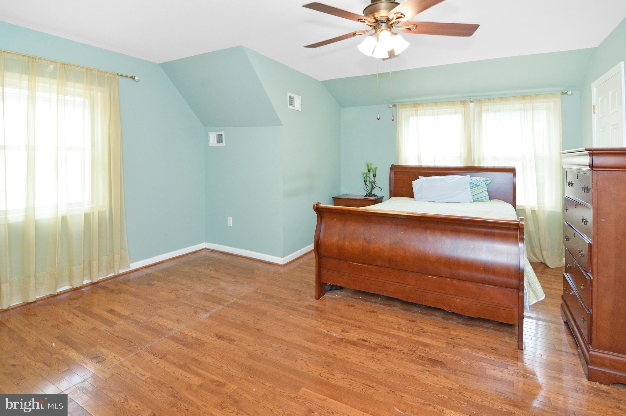 WHITELEY - Residential