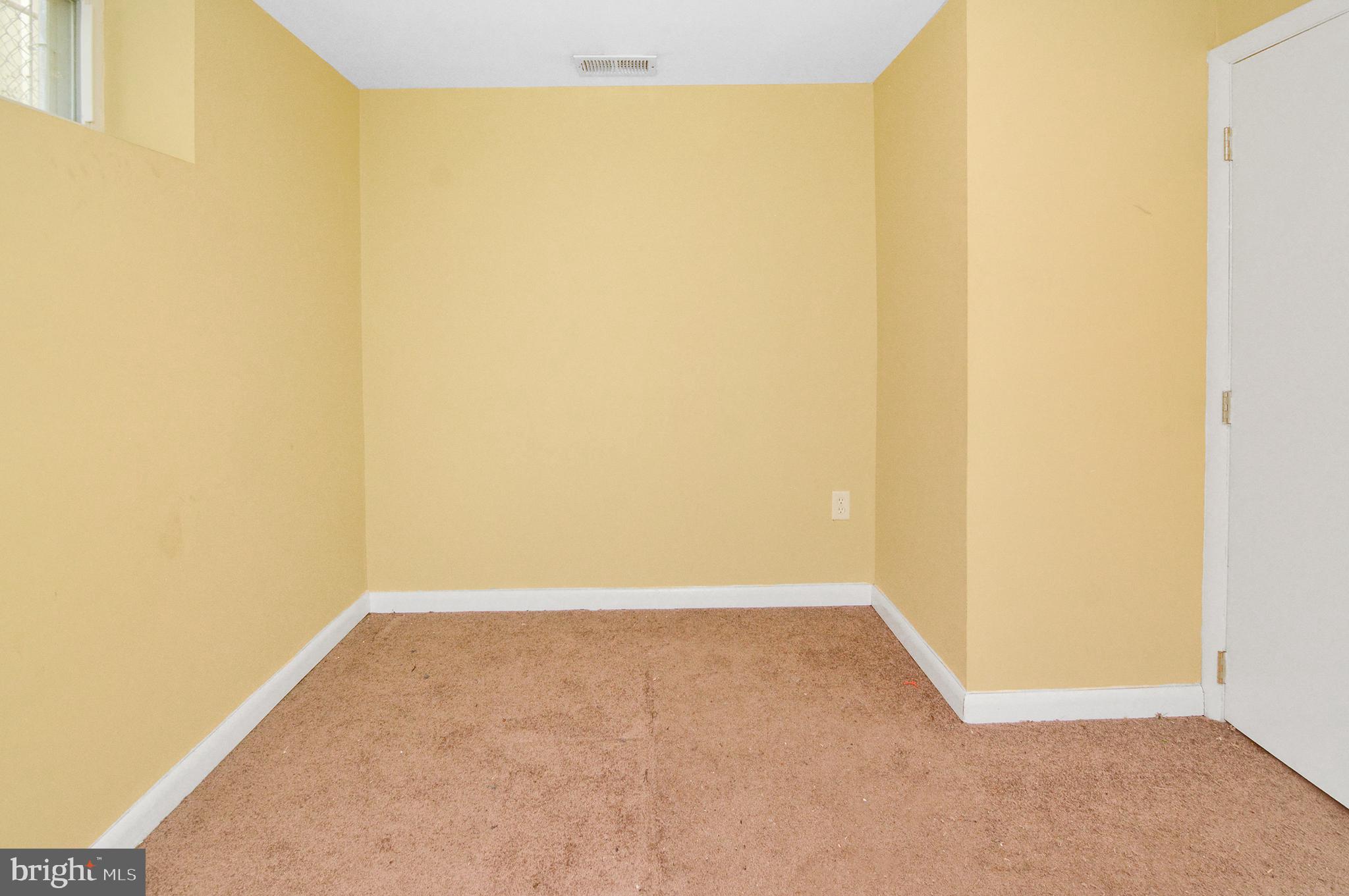 WHITELEY - Residential