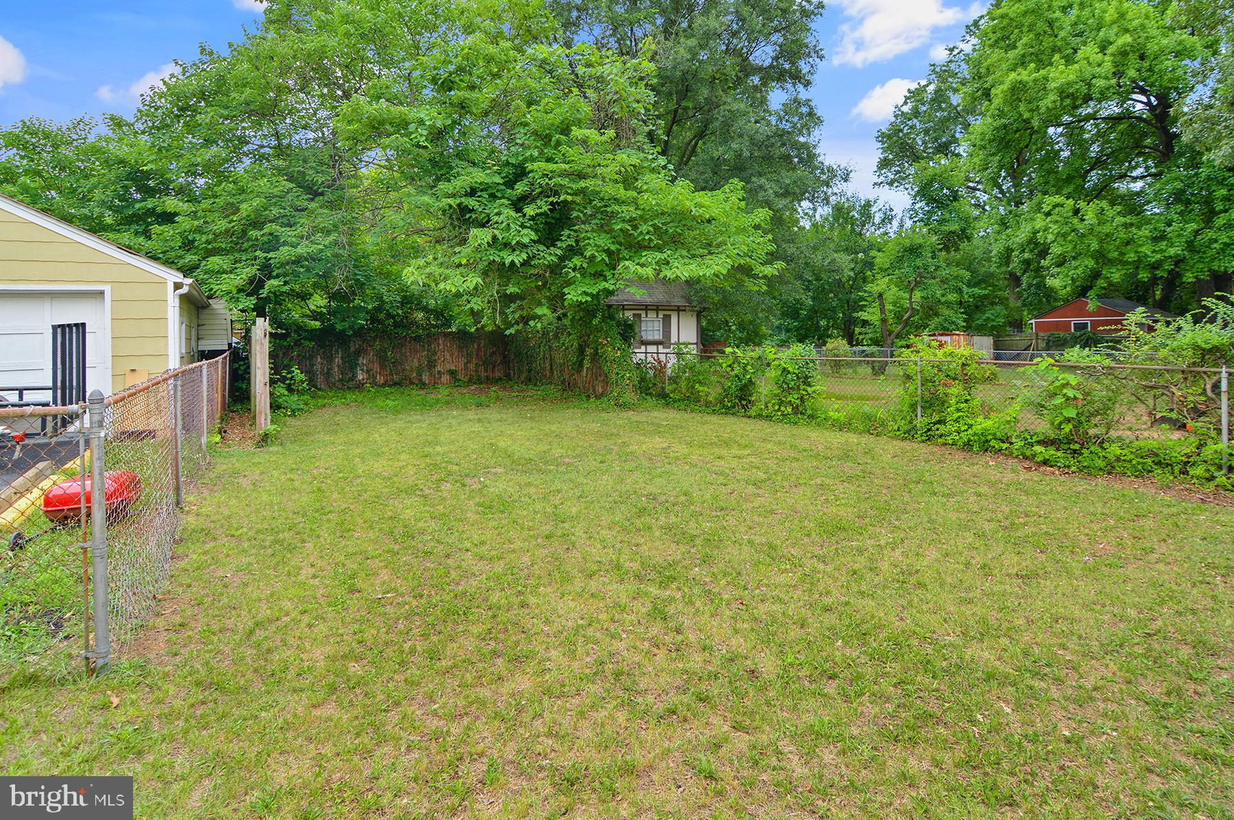 WHITELEY - Residential