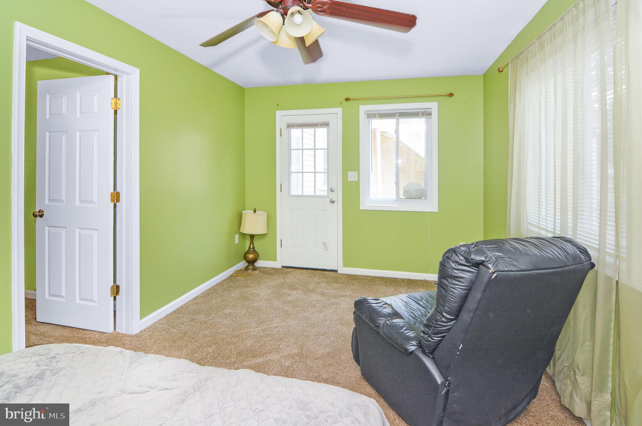 WHITELEY - Residential