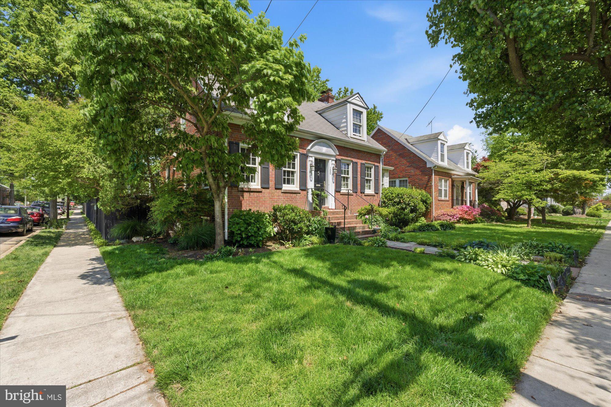 100 E MONROE AVENUE