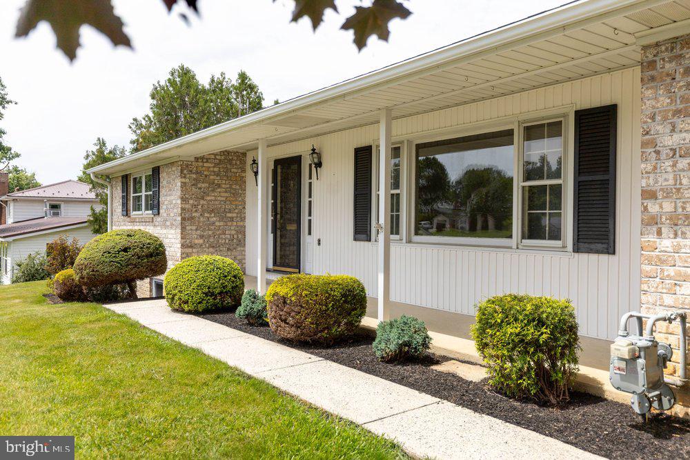 222 HARVEST LANE