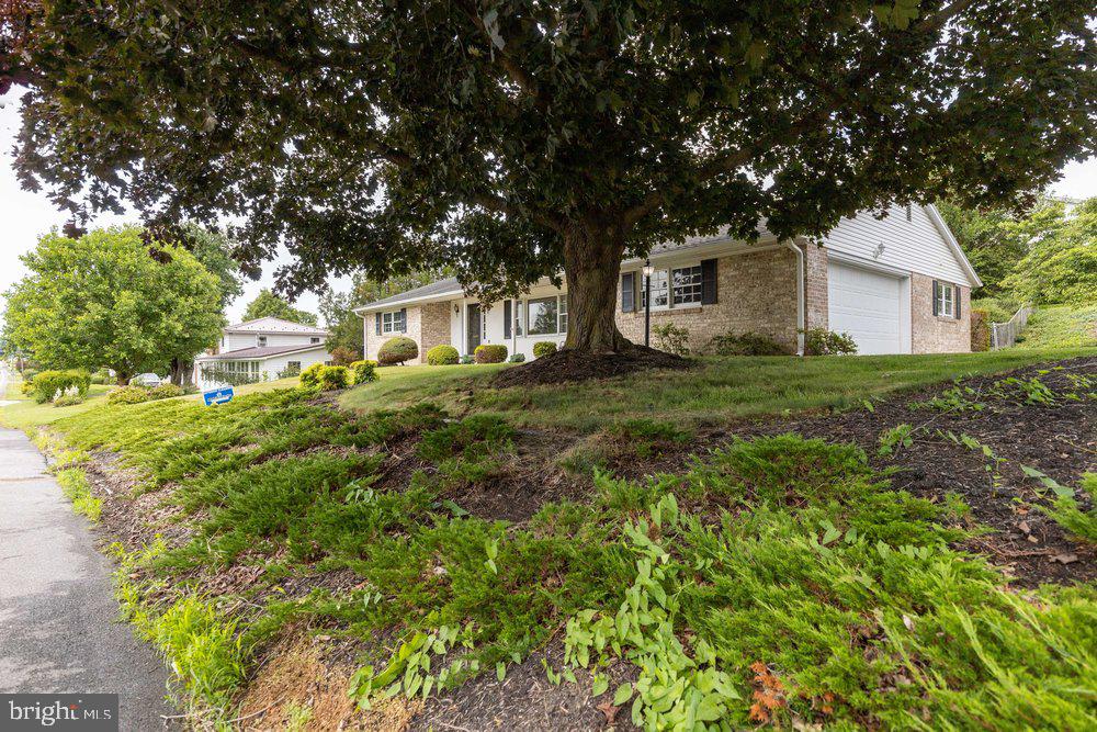 222 HARVEST LANE