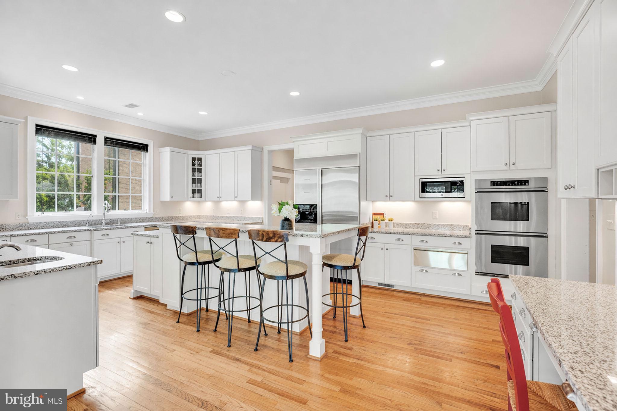 KENWOOD PARK - Residential