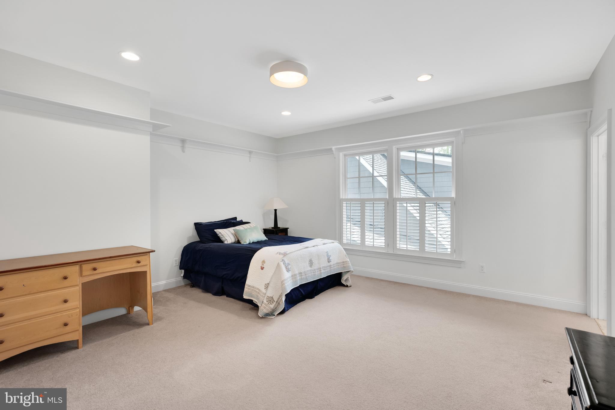 KENWOOD PARK - Residential